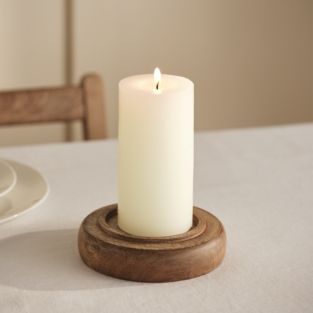Mango Wood Candle Plate &amp;ndash; Medium | the White Company