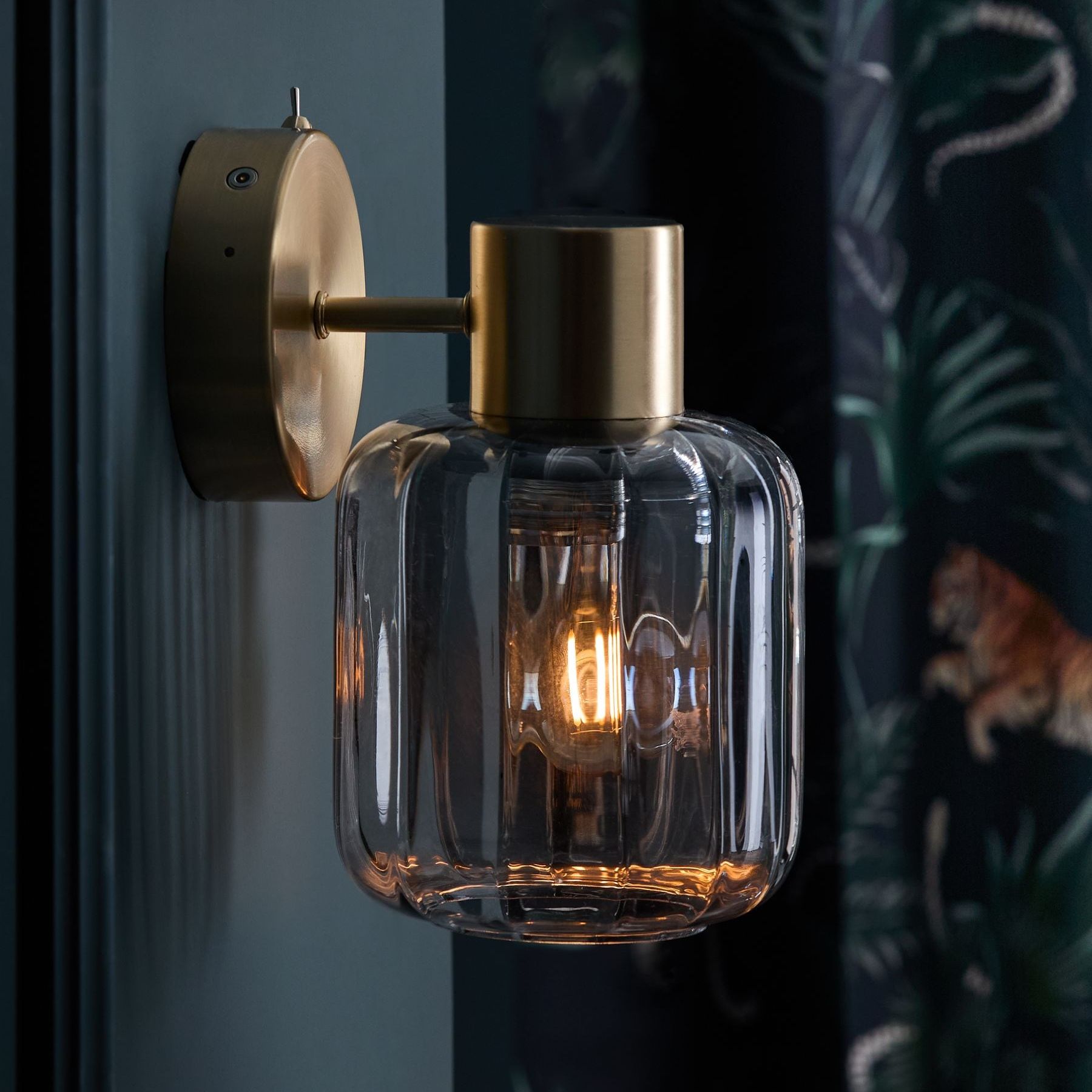 Brass Jensen Rechargeable Wireless Wall Light