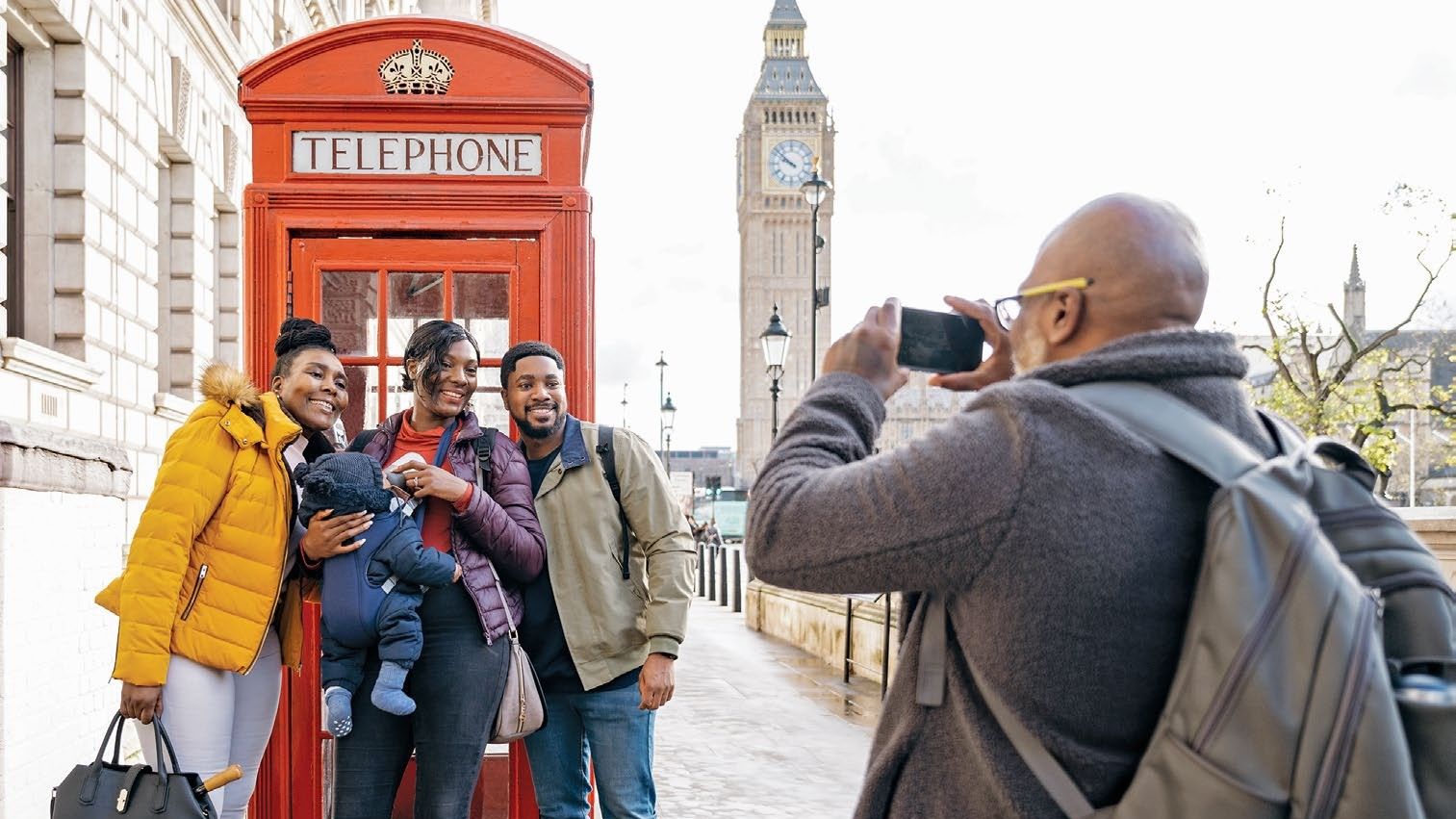 KPF572.multigeneration_trip.touristsGetty1443818705