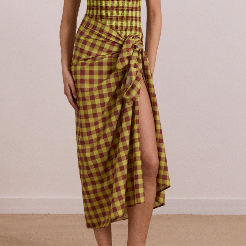 Damson Madder, Sarong