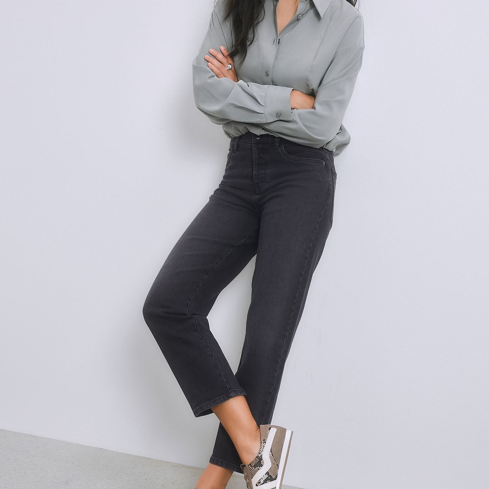 Black Stovepipe Straight Leg Jeans - Size 8 S