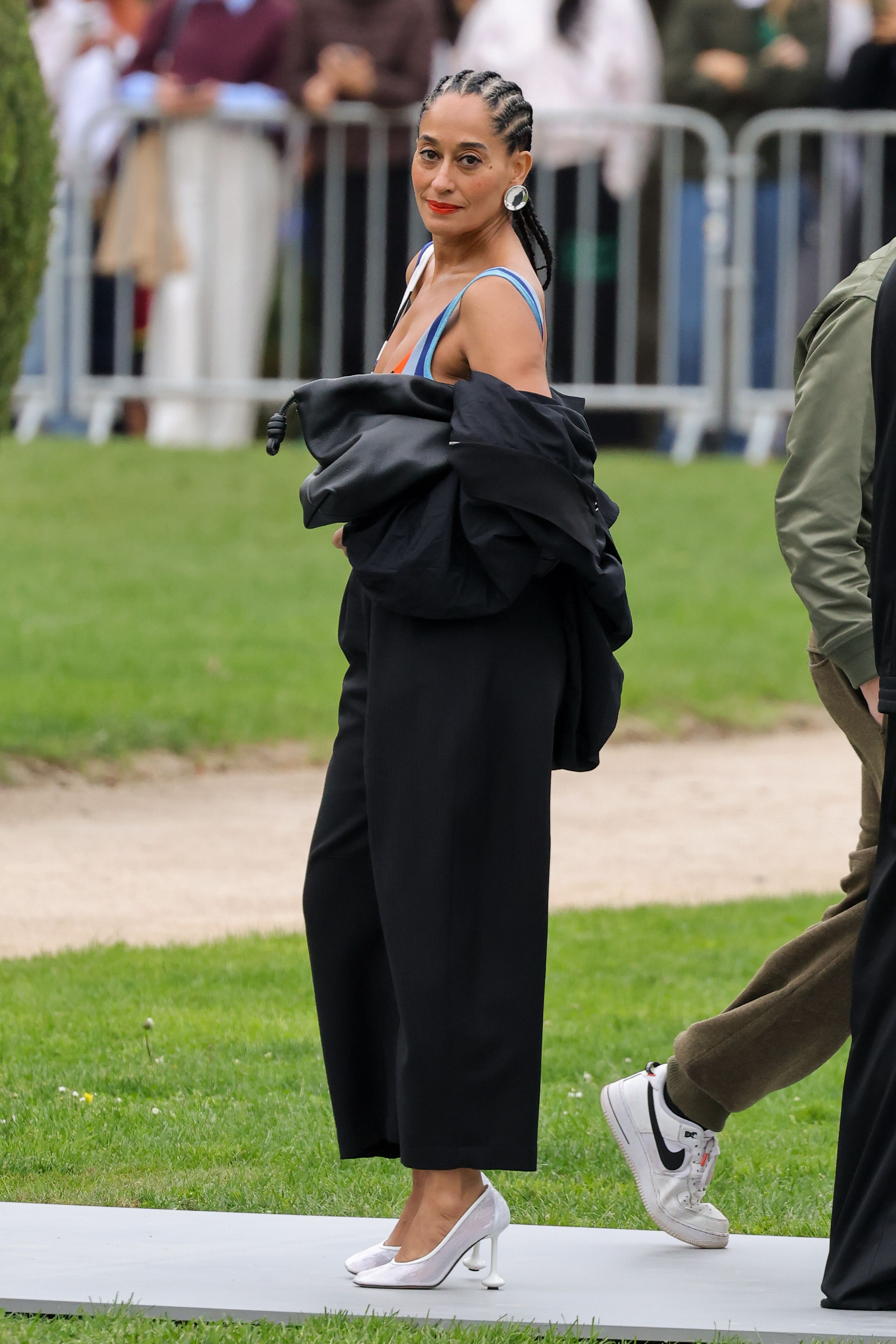 Tracee Ellis Ross at the Loewe fashion show as part of Spring/Summer 2026 Paris Fashion Week on October 03, 2025 in Paris, France.