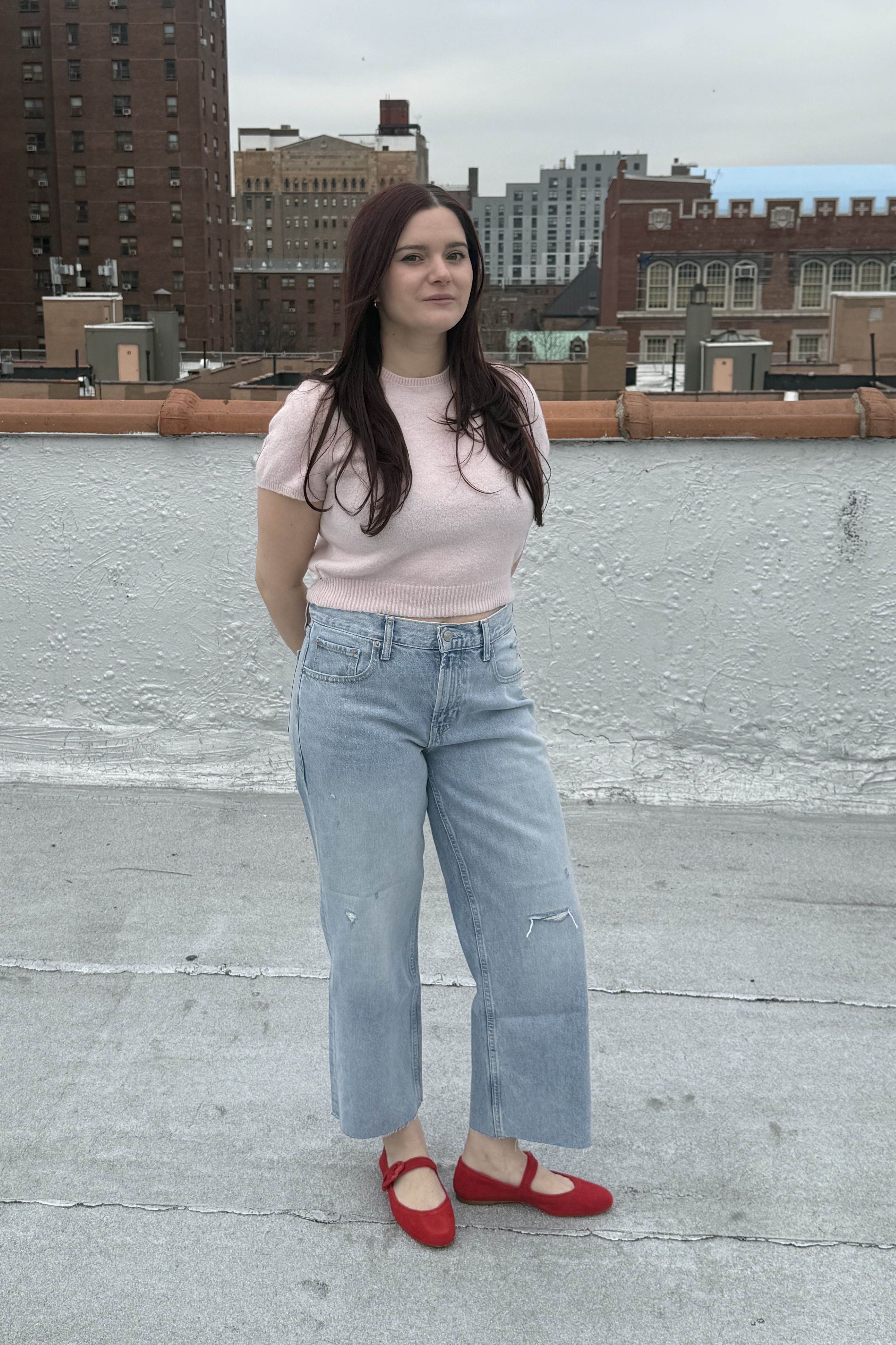 Brooke Knappenberger wearing gap low slung relaxed crop jeans