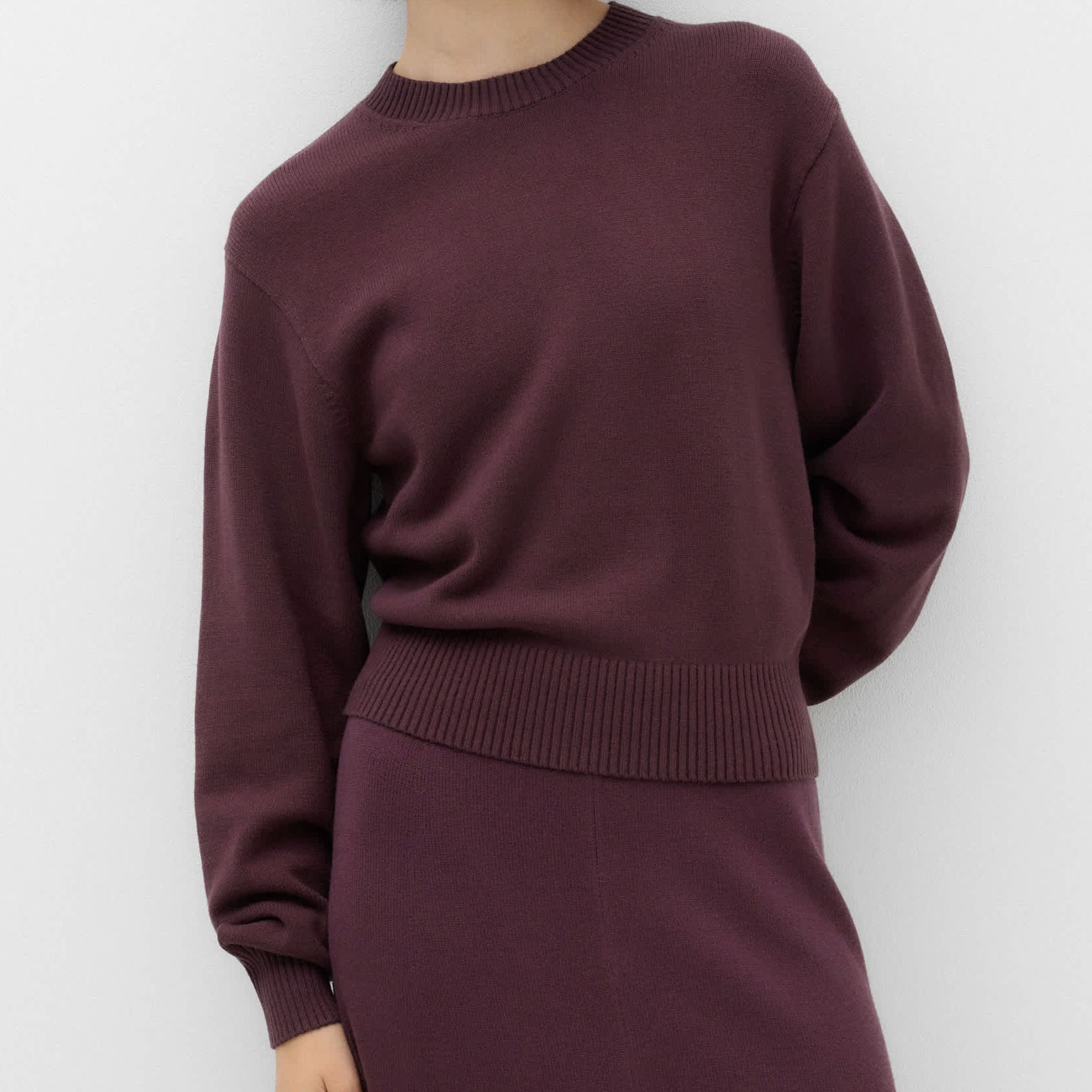 Crew Neck Fitted Jumper