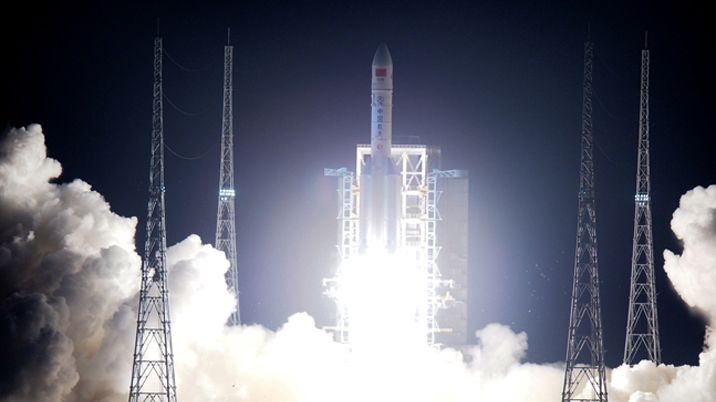 China Launches Heavy-Lift Long March 5 Rocket for 1st Time | Space