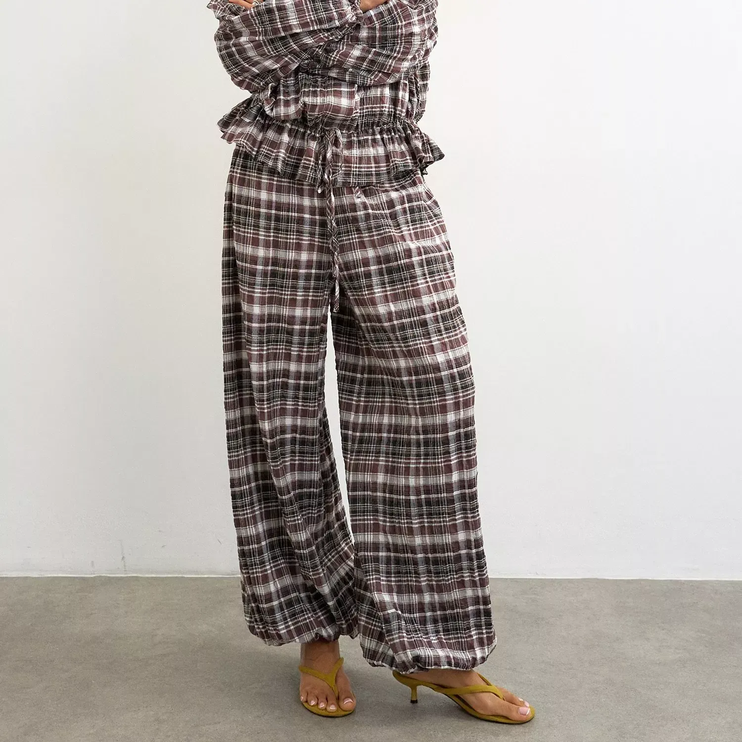 Topshop Check Cotton Blend Balloon Trousers, Brown/white/grey