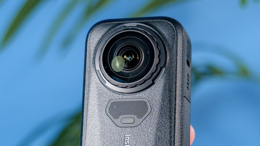 A photo of the Insta360 X6 in hand