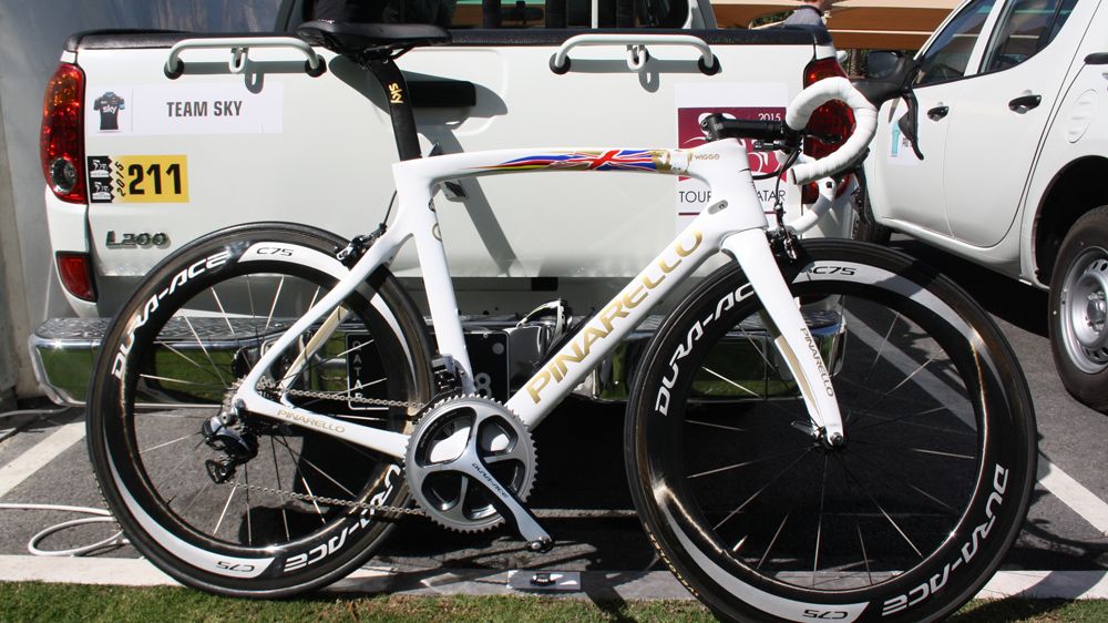 PINARELLO Dogma F8 team Wiggins 2017年モデル BcuetggBysG5mWAX5uHALa.jpg