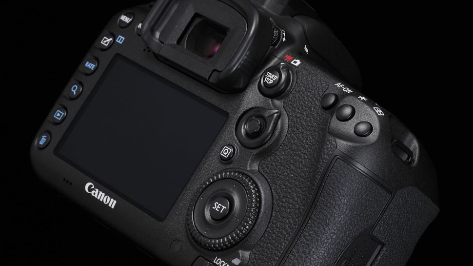 The best Canon EOS 7D Mark II prices and deals | Digital Camera World
