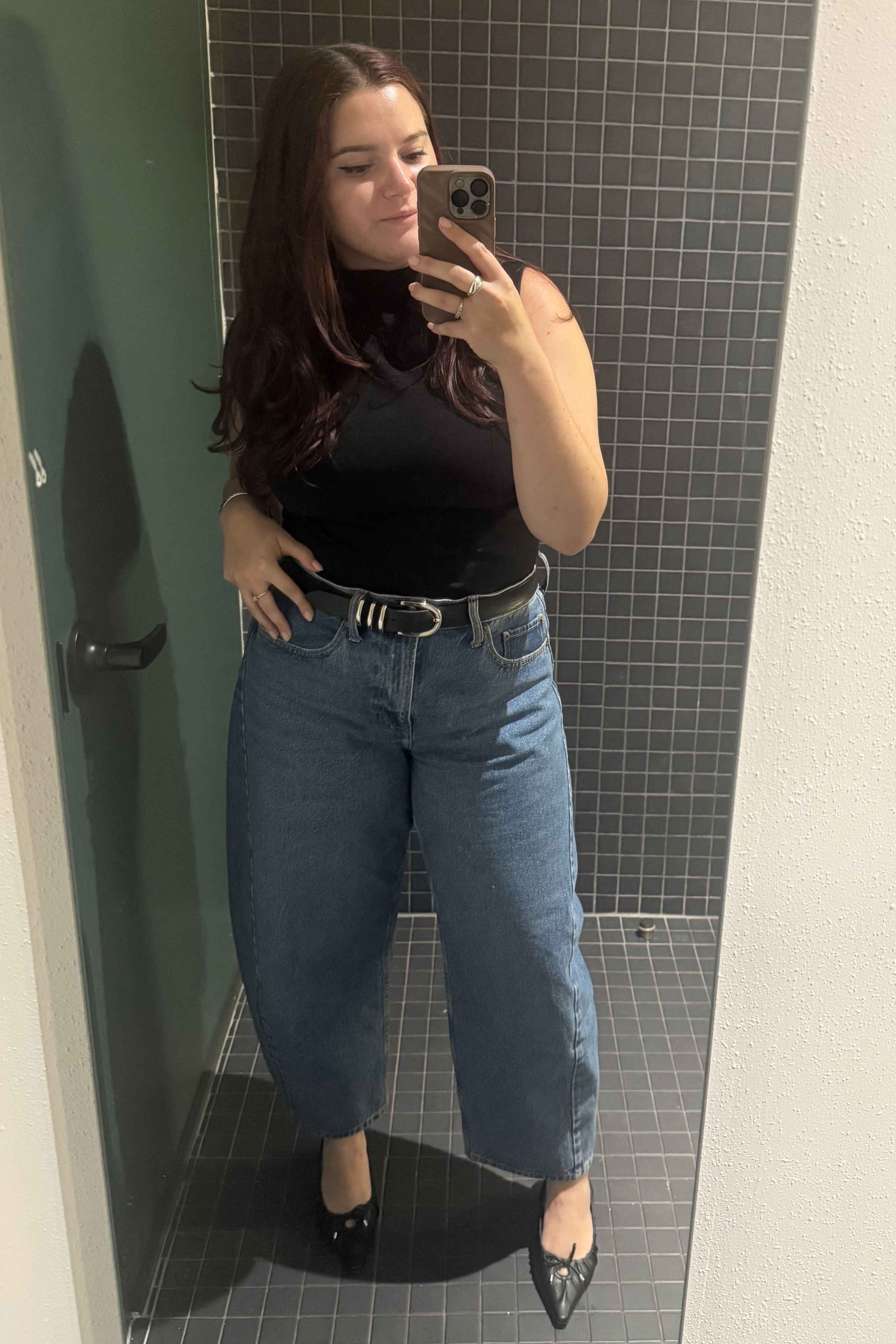 Brooke knappenberger poses in mirror while wearing Abercrombie &amp;amp; Fitch Mid Rise Barrel Jean