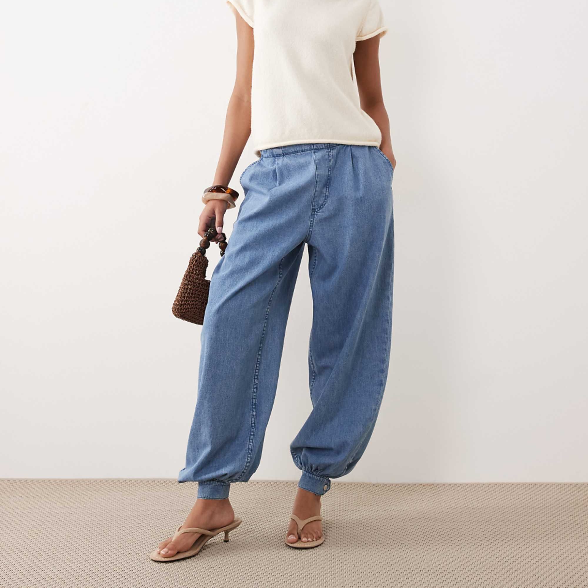 Asos Design Balloon Cuff Hem Jean in Lightwash