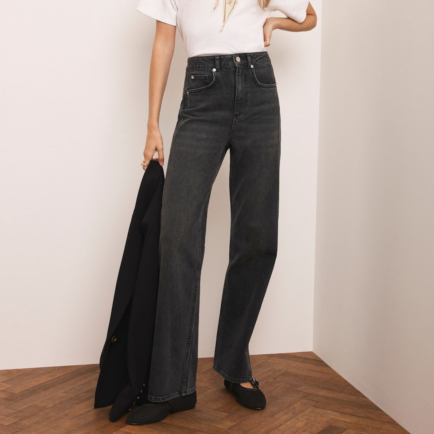 Black Wash Straight Jeans