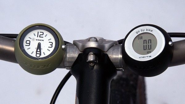 trek bicycle clock Adventurers Shape Flip Clock, Mechanical Digital Vintage Desk Clock,AAA Battery Powered,12 Hours Mode,Ideal for Home Desk Decor, White : Home & Kitchen The clock mechanism runs silent Trek Bicycle Clock Home Decor