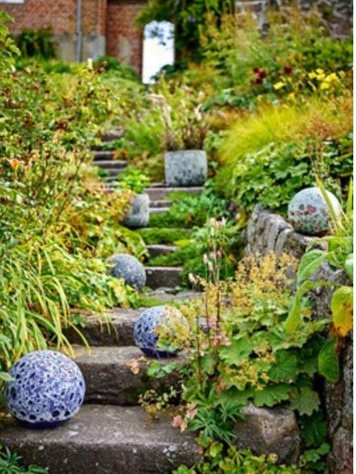 Reese Sphere Terracotta Garden Decoration