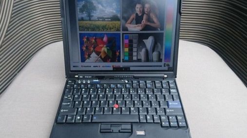 IBMロゴ　Think Pad X61 ウルトラベースx6付き IBMロゴ Think Pad X61 ウルトラベースx6付き