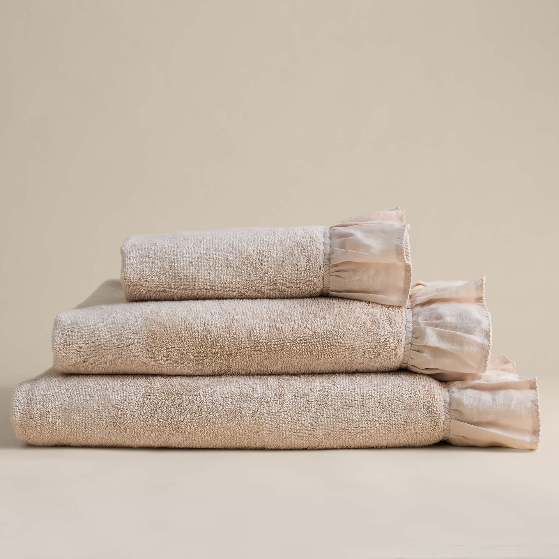 Pure Cotton Ruffle Towel With Linen Border