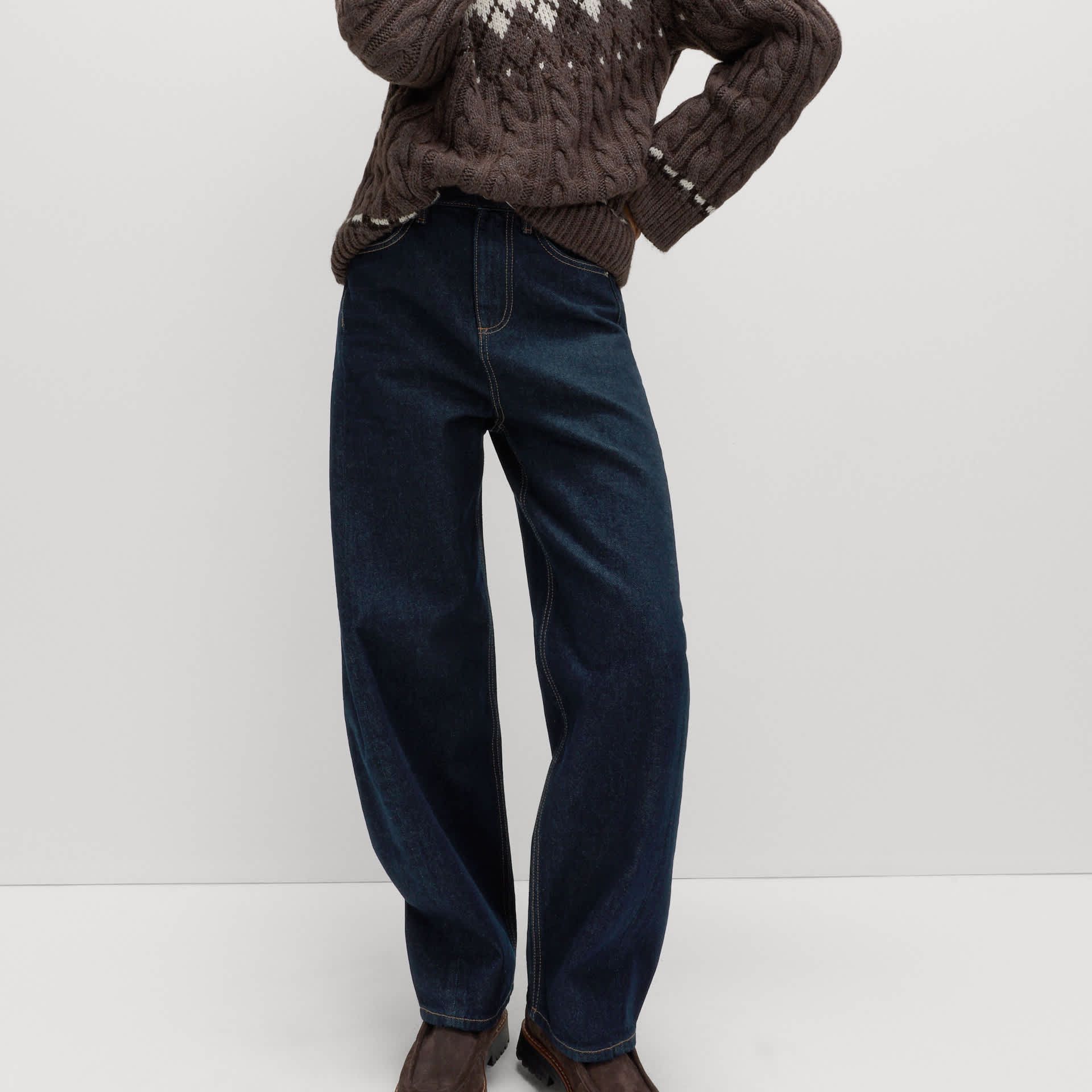 Mid Rise Barrel Jeans