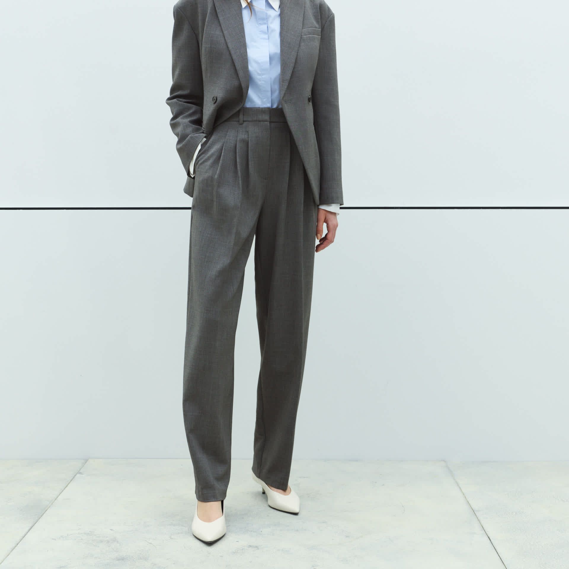 Pleat Front Carrot Leg Trousers