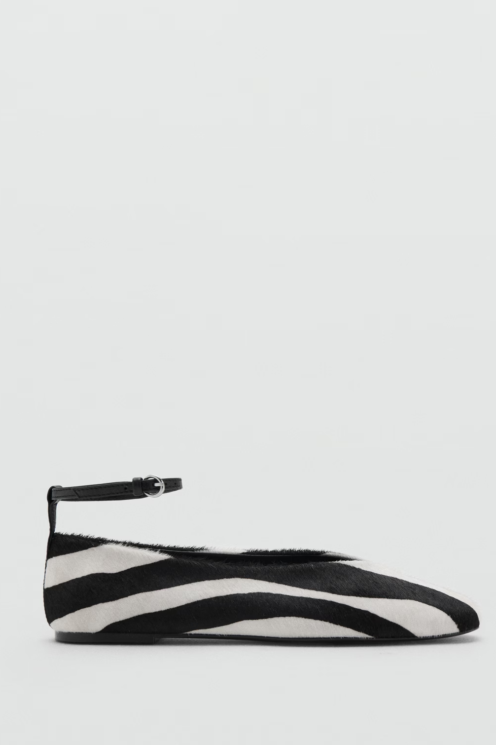 MANGO, Leather Shoe With Fur and Bracelet Strap - Women | Mango United Kingdom