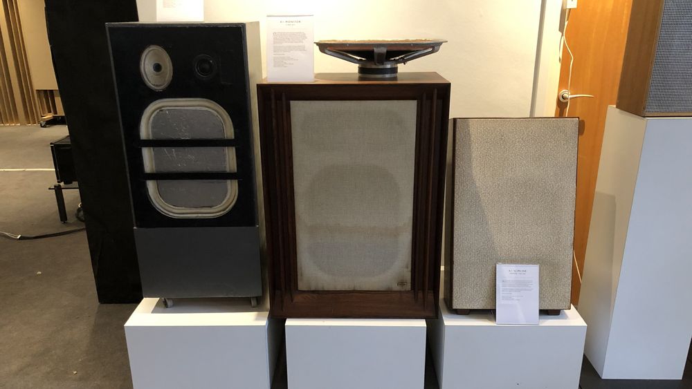 KEF