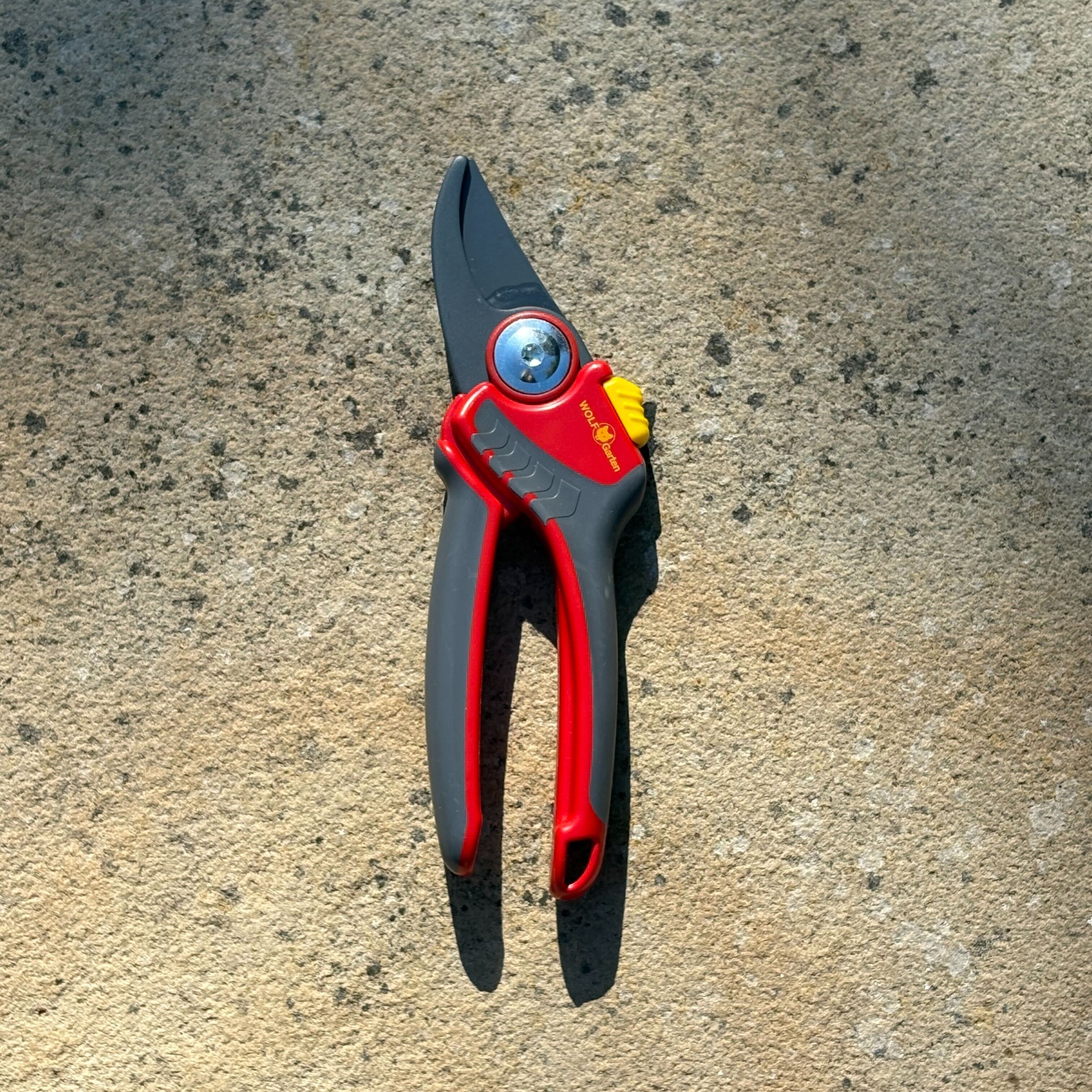 Wolf-Garten Premium Plus Bypass Secateurs