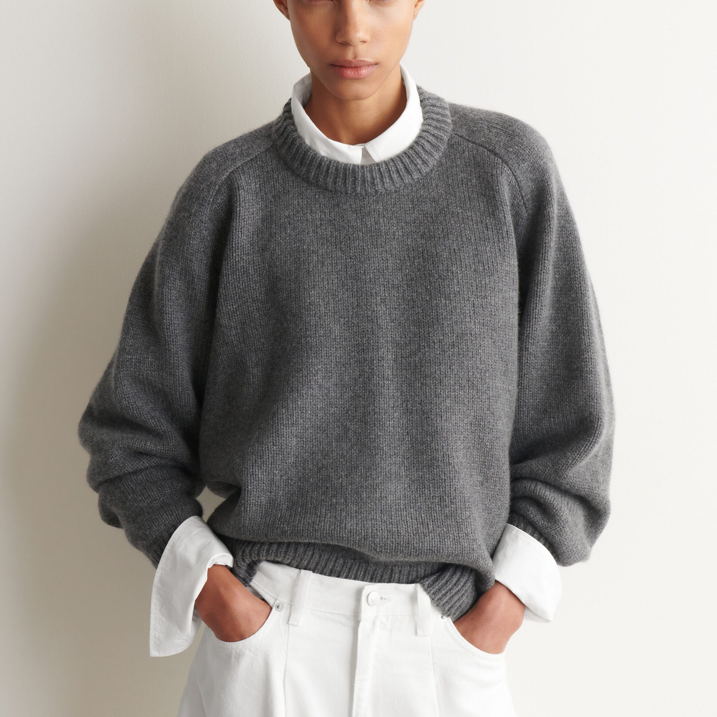 Rounded Cashmere Crew-Neck Jumper