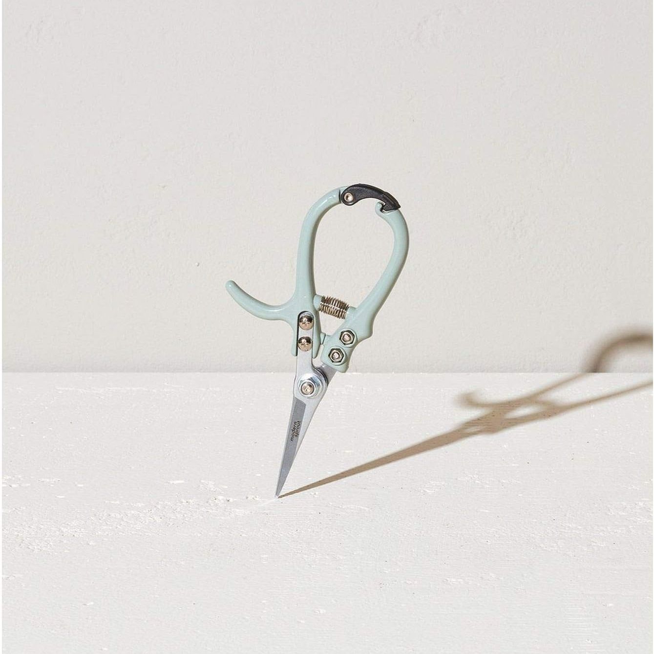 Modern Sprout Pruning Shears, Herb Snipping Scissors, Lightweight Gardening Tools W/easy Lock, Flower Cutter Garden Shears, Carbon Steel Blade + Reusable Holster (green, 1-Pack)