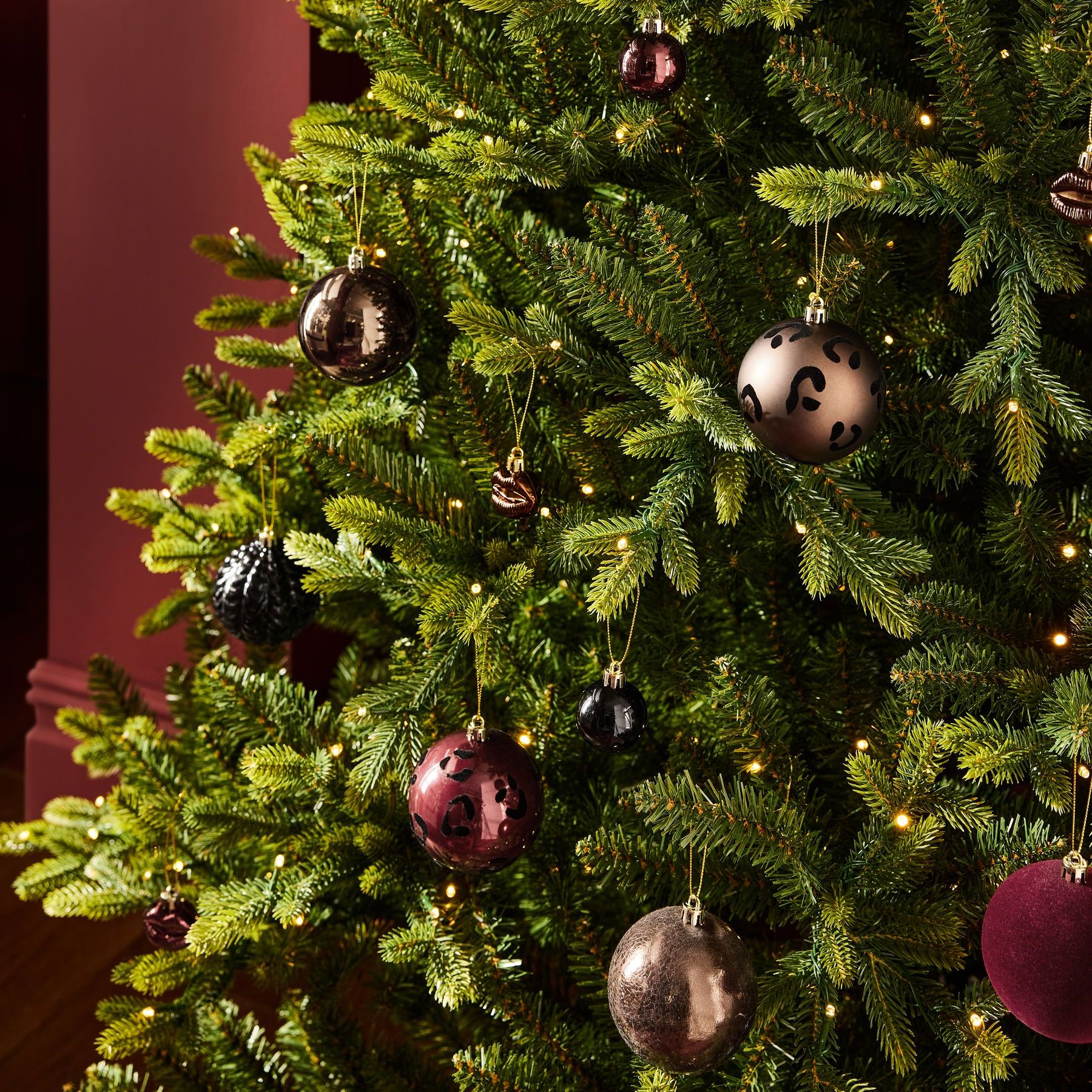 50 Pack Burgundy Red/leopard Print Mix Shatterproof Christmas Baubles