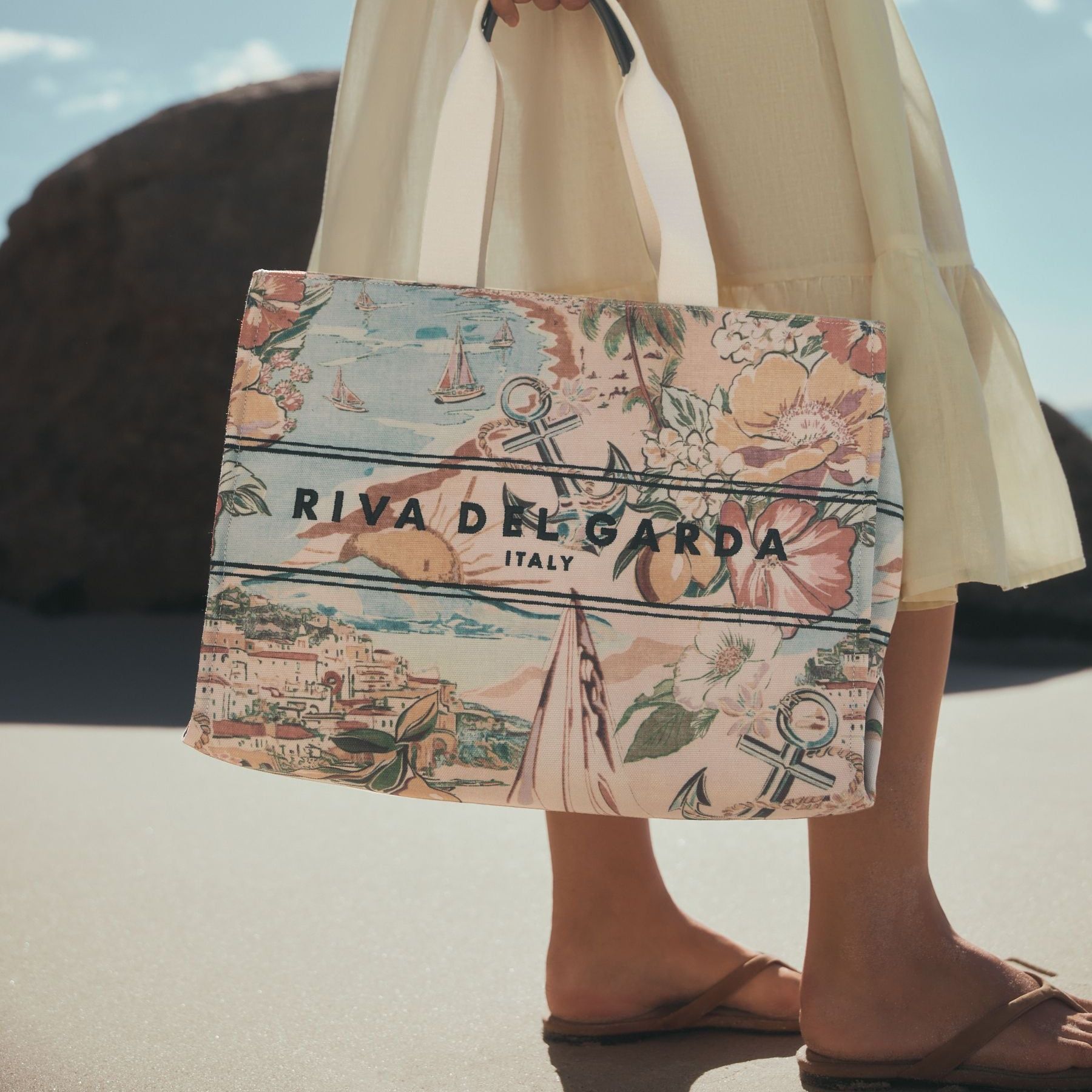 Floral Print Canvas Shoulder Bag