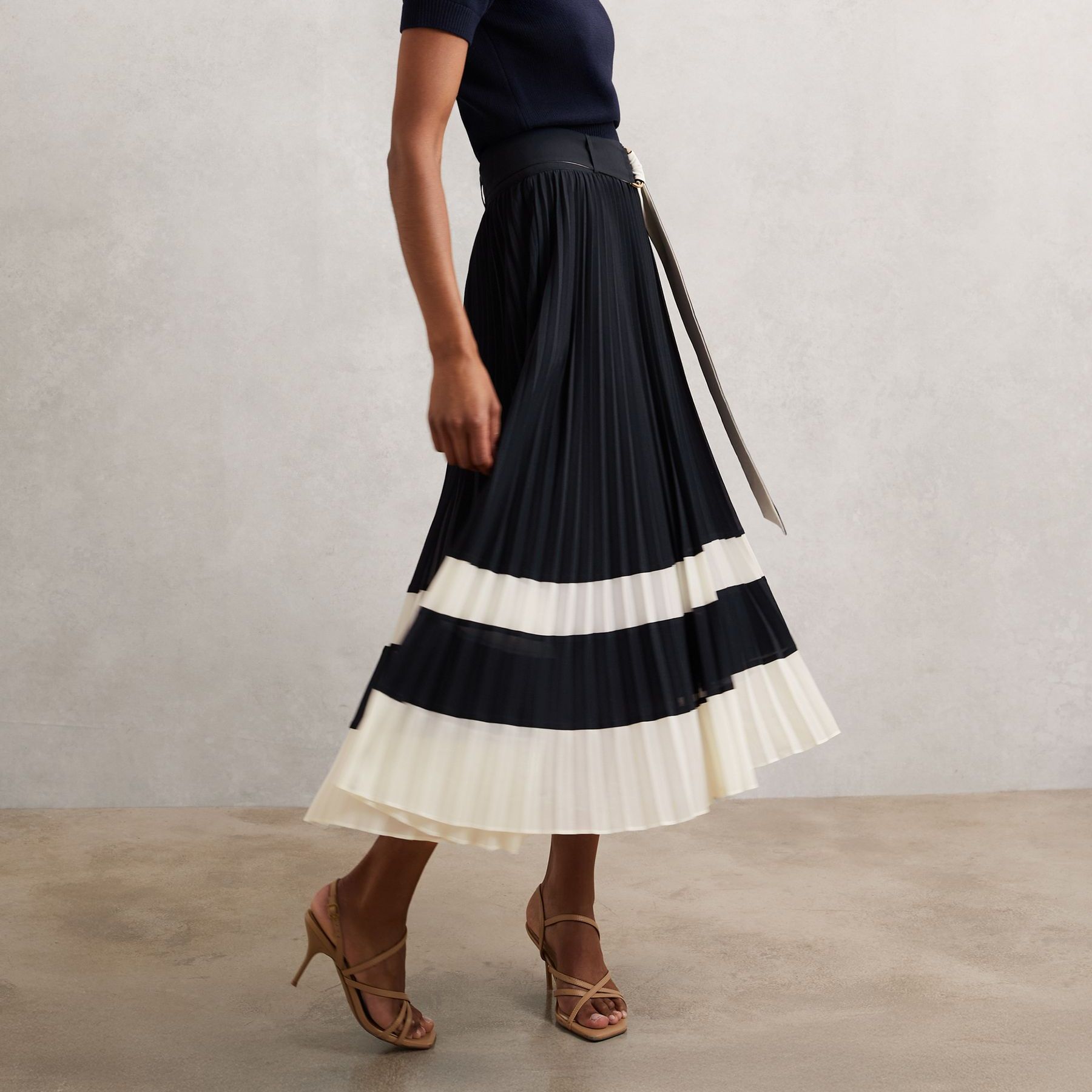 Belted Pleated Midi Skirt in Navy/ivory