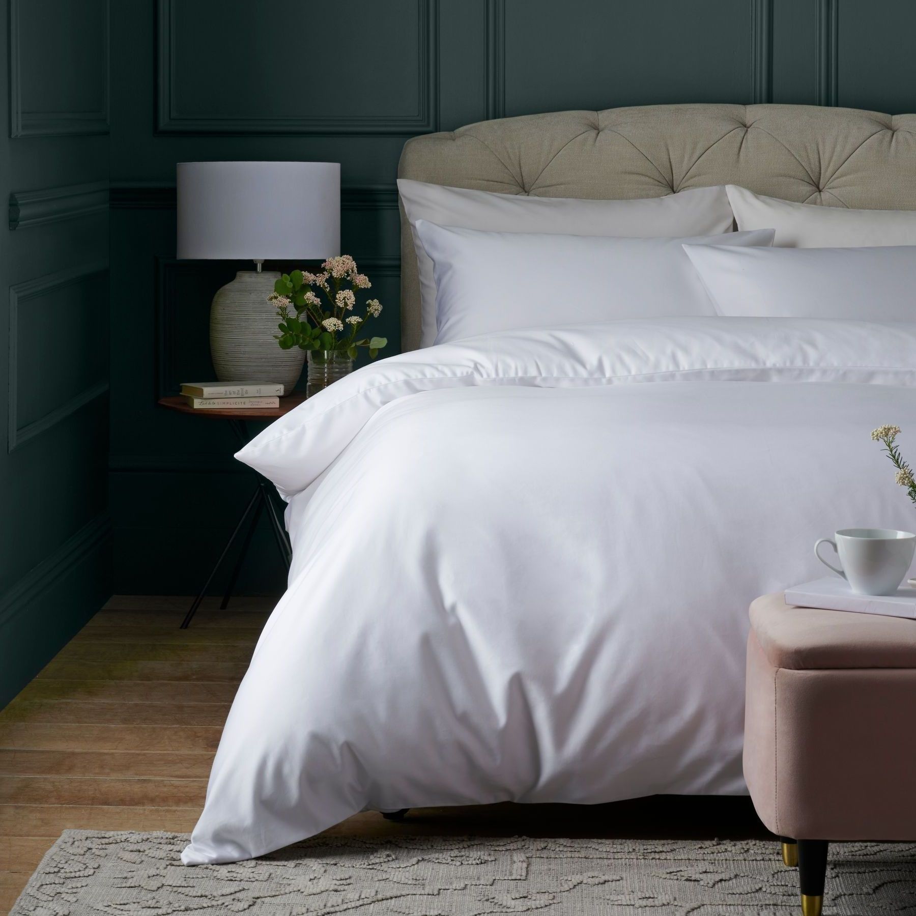 White Collection Luxe 1000 Thread Count Sateen Plain Luxury Duvet Cover and Pillowcase Set - Size Double