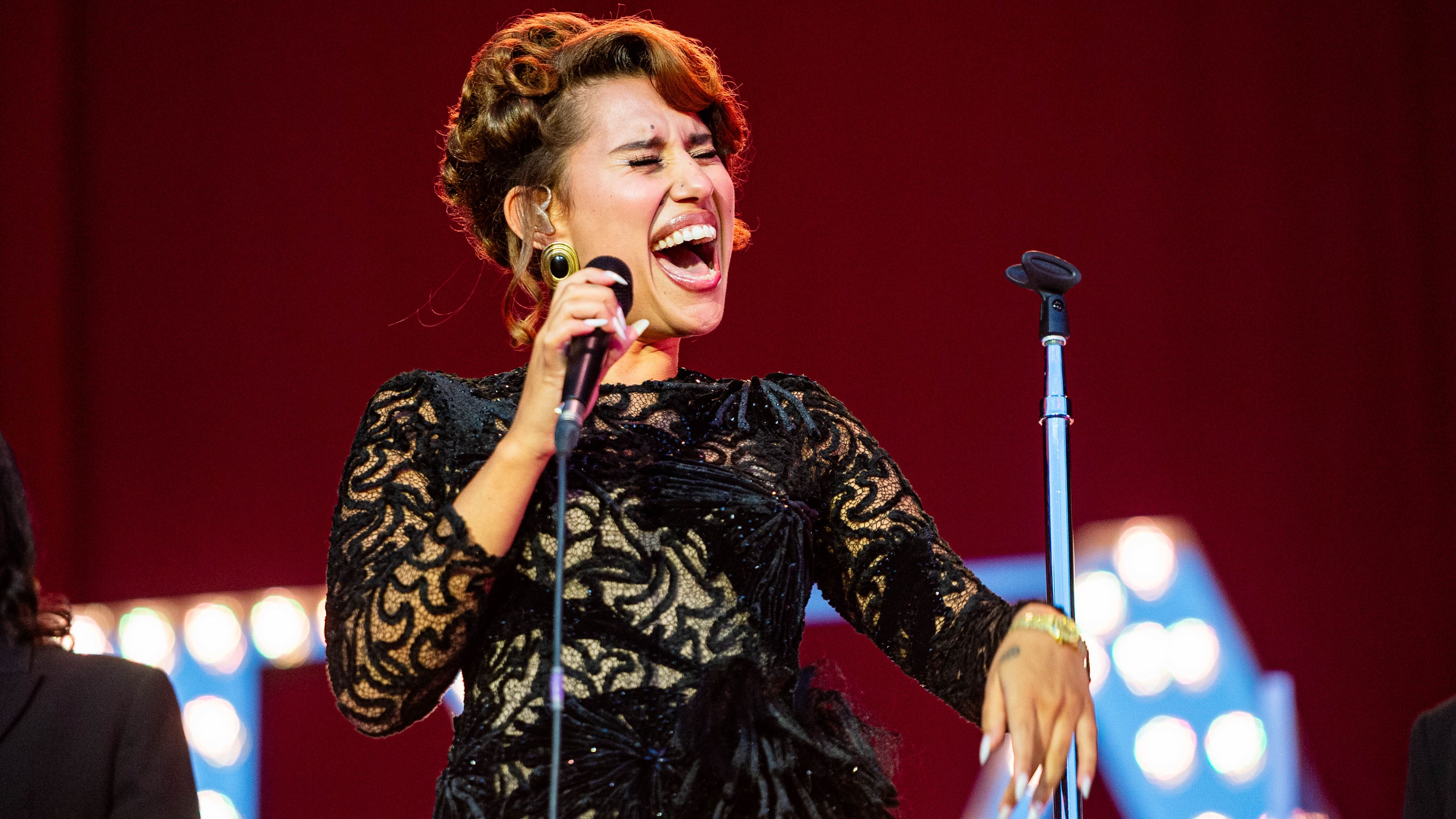 MUNICH, GERMANY - AUGUST 30: Raye performs onstage during Superbloom Festival on August 30, 2025 in Munich, Bavaria. (Photo by Joseph Okpako/WireImage)