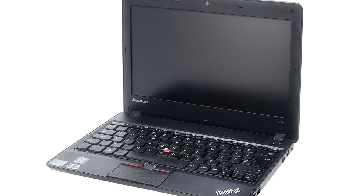 ThinkPad X121e 8GB SSD ノートPC ASCII.jp：意外な名機!? フルモデルチェンジしたThinkPad X121e