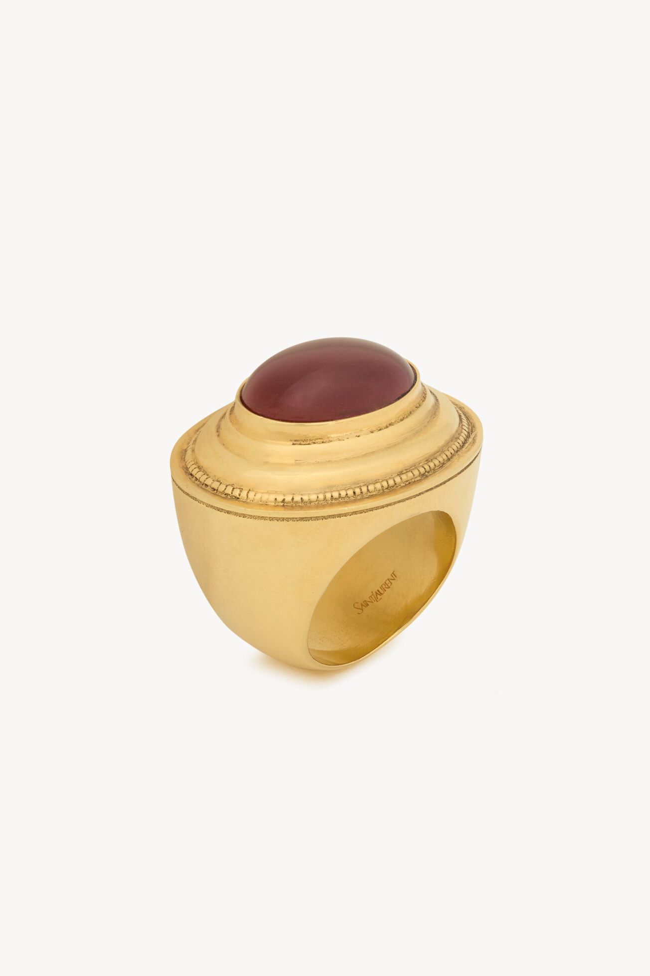 Cabochon Dome Ring in Agate and Metal