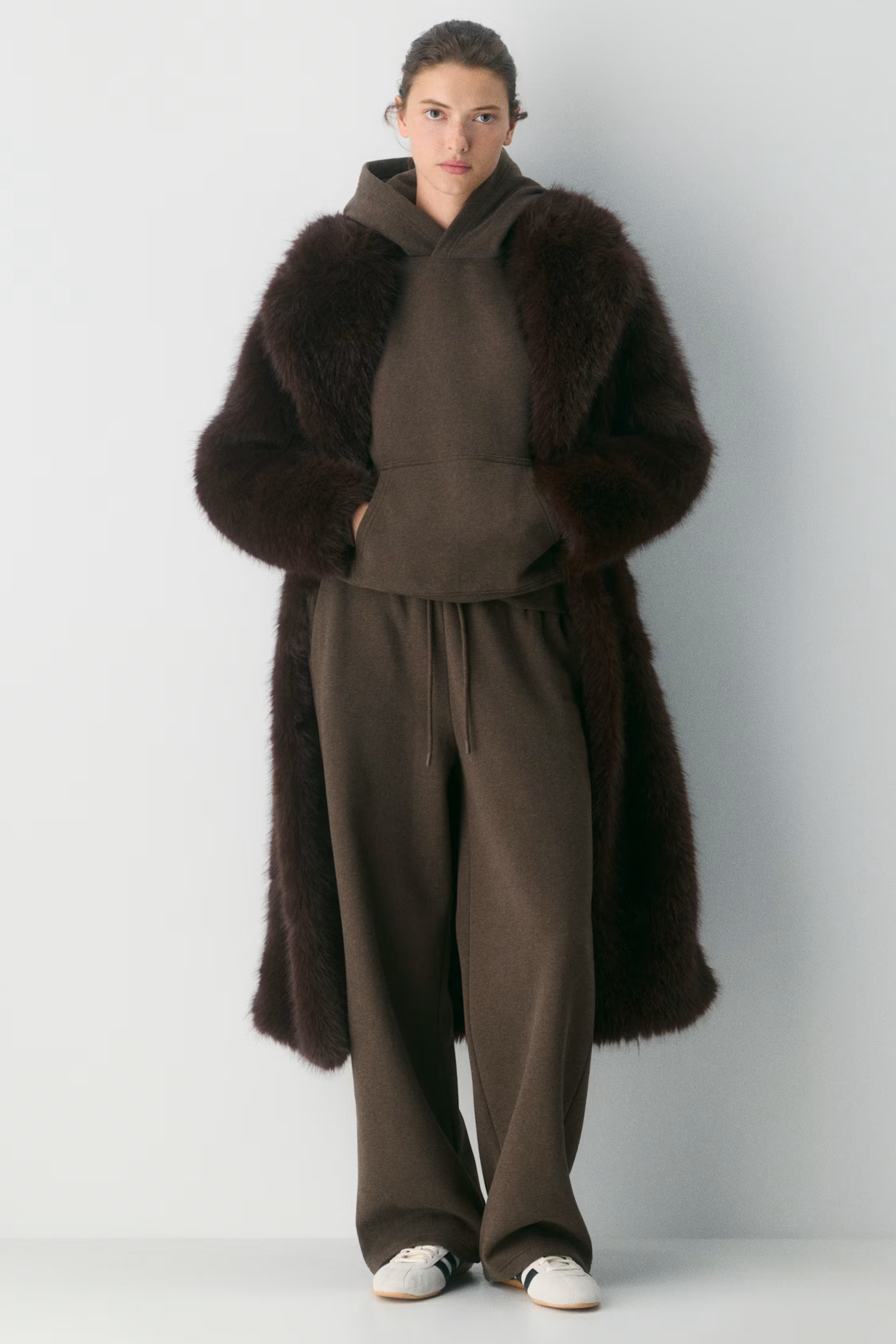 Aritzia Cozy Sweatfleece Boyfriend Wide Sweatpant