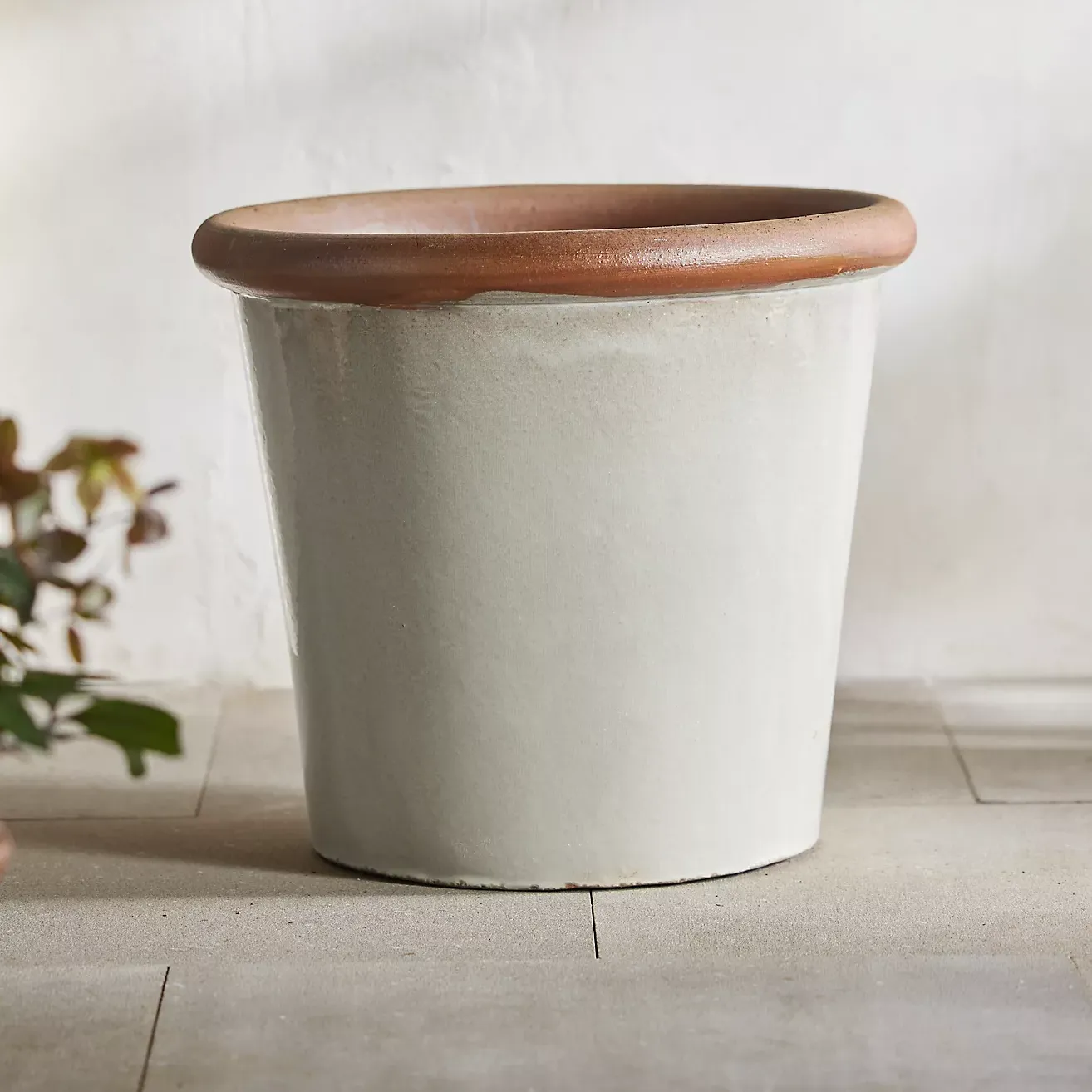 Raw Rim Stoneware Taper Planter