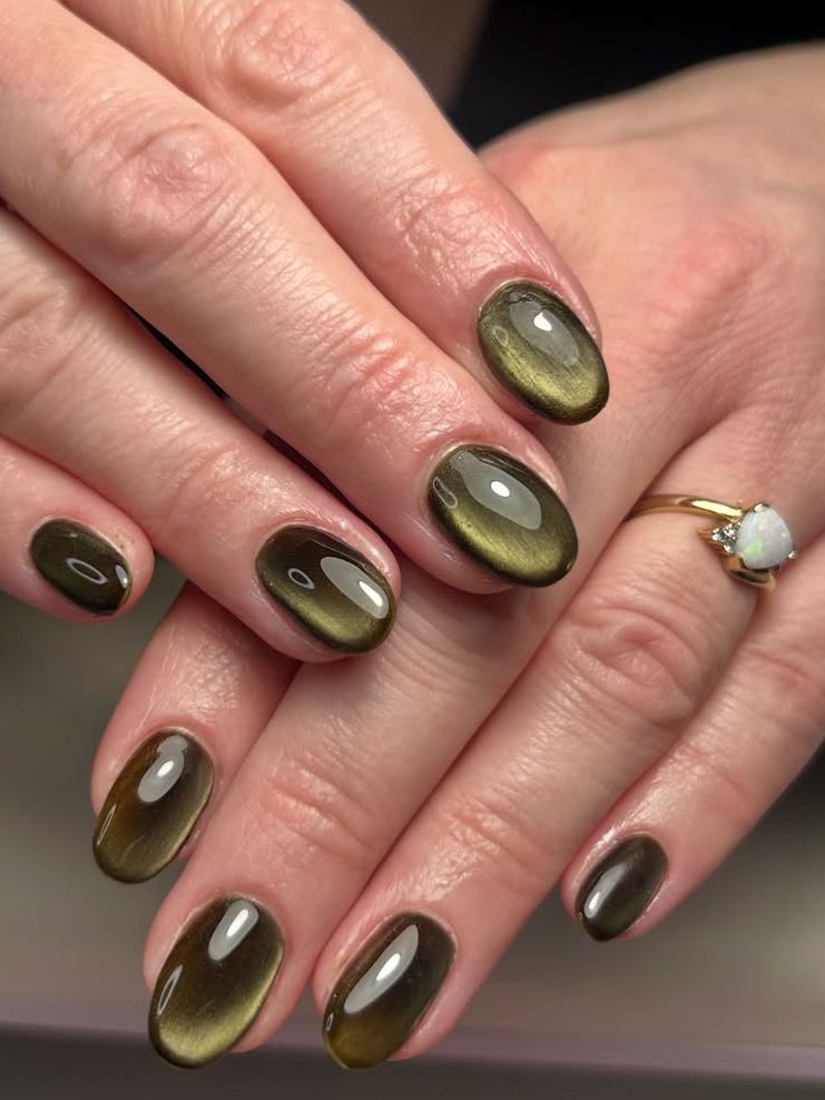 Instagram @faithwthegoodnails