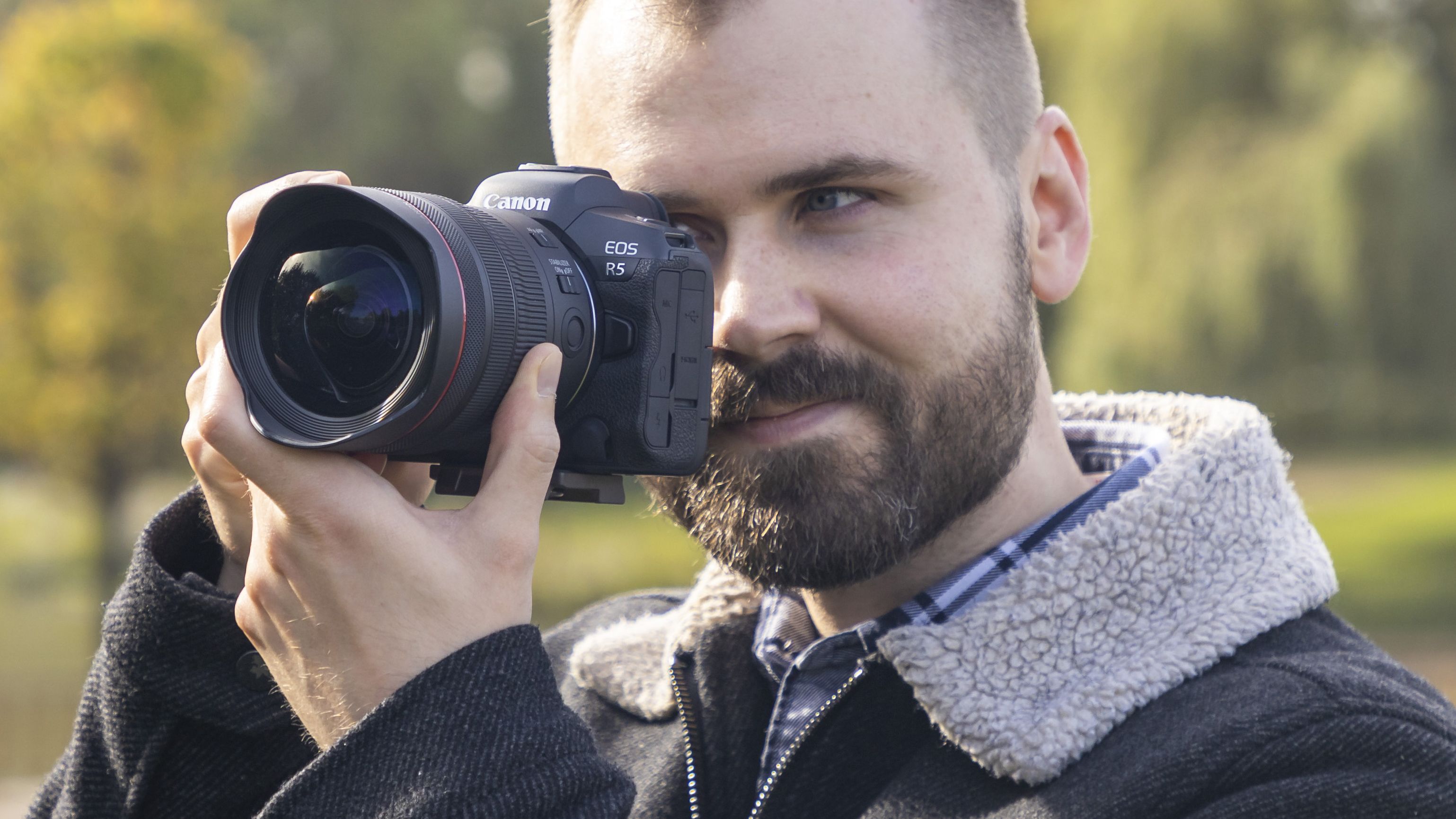 Canon RF 10-20mm F4L IS STM lens