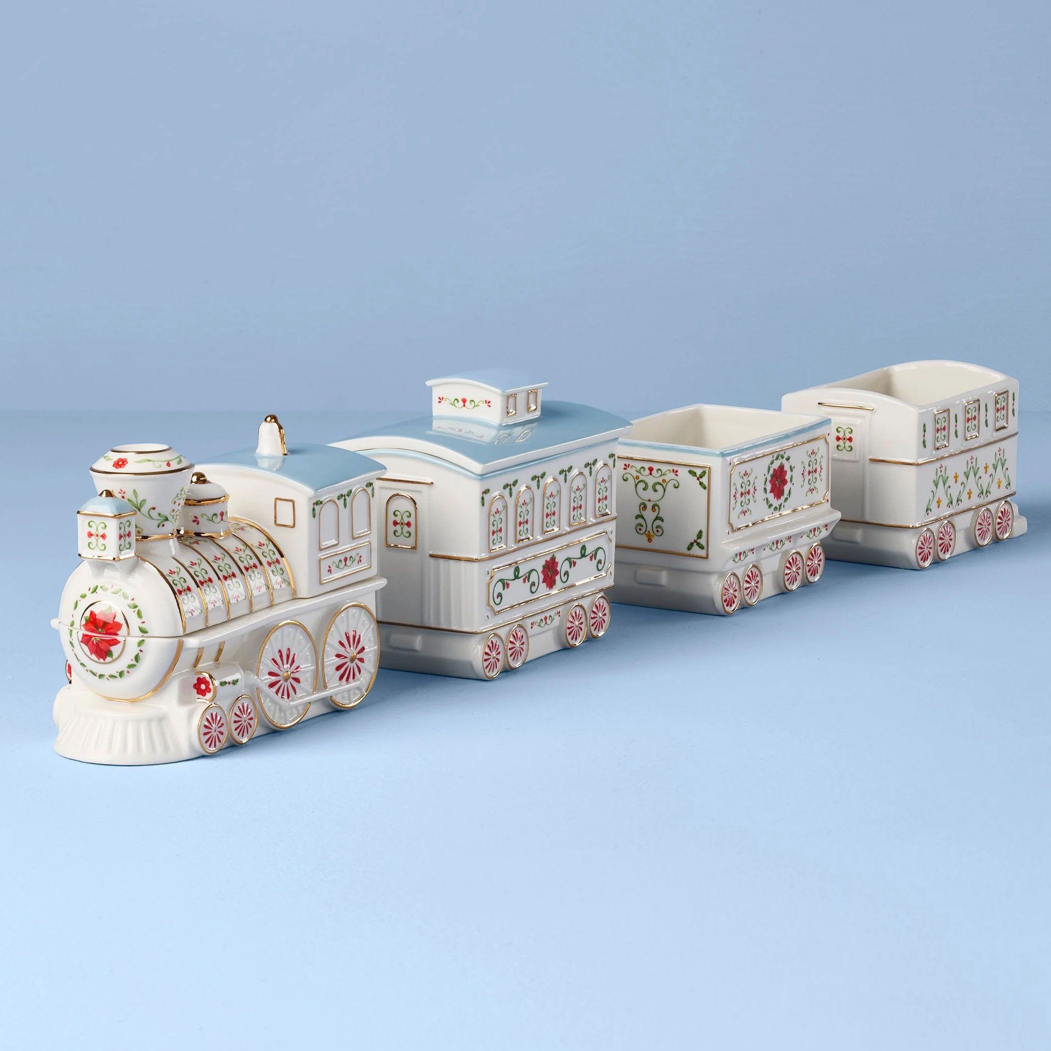 Lenox, Lenox Village Christmas Train Server