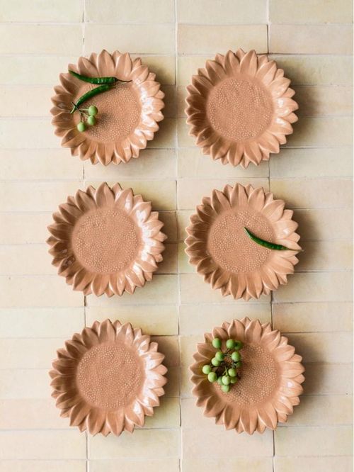 Sunflower-Shaped Mid Plate