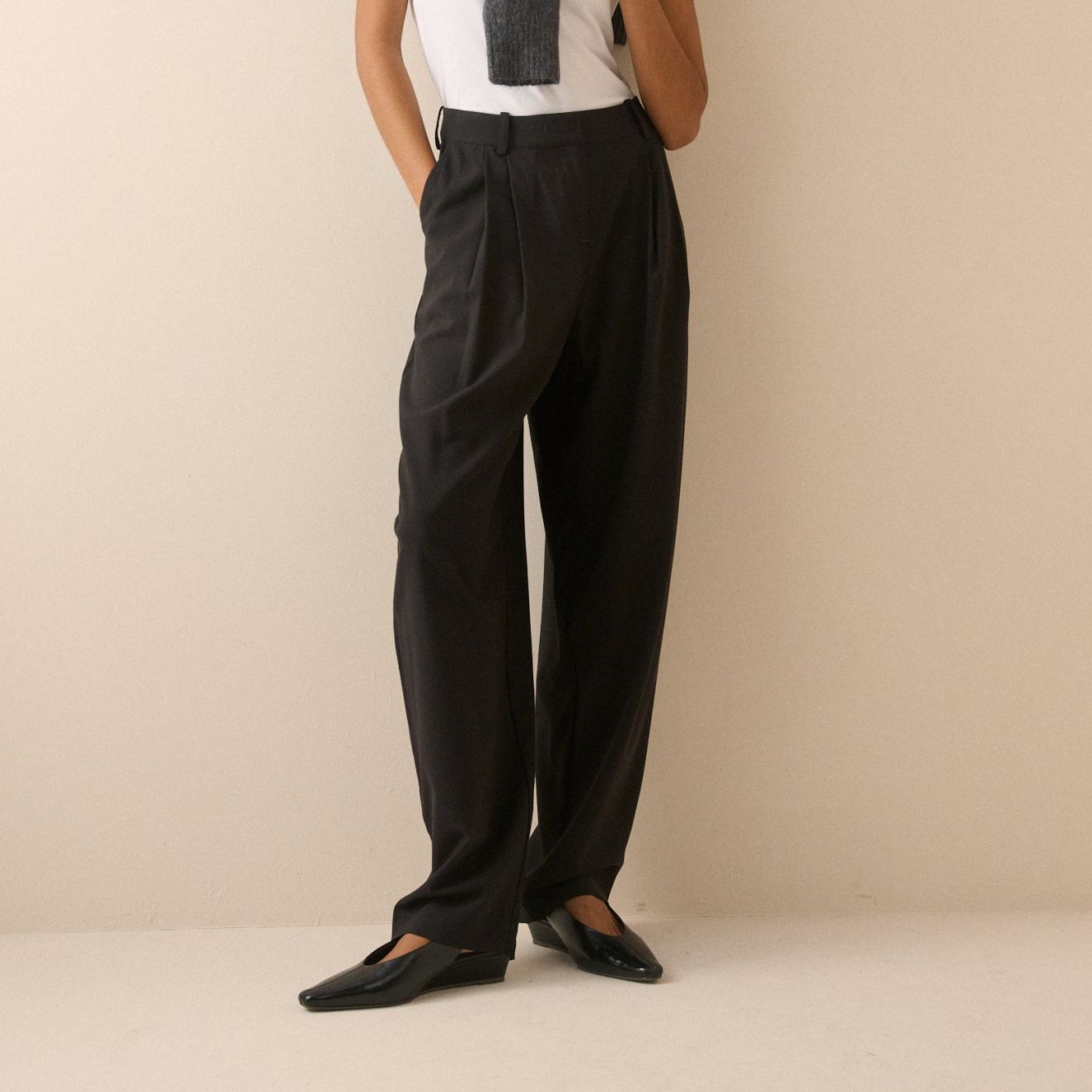 Black Tailored Rowan Barrel Leg Trousers
