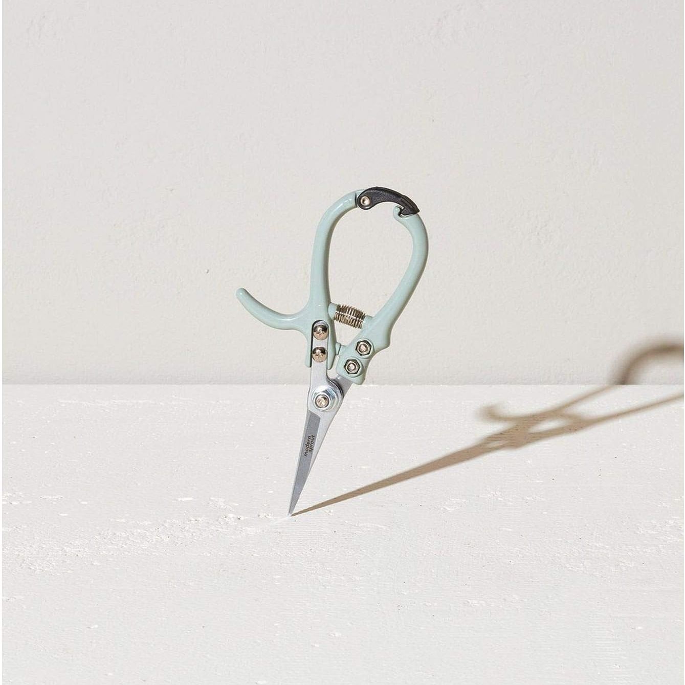 Modern Sprout Pruning Shears, Herb Snipping Scissors, Lightweight Gardening Tools W/easy Lock, Flower Cutter Garden Shears, Carbon Steel Blade + Reusable Holster (green, 1-Pack)