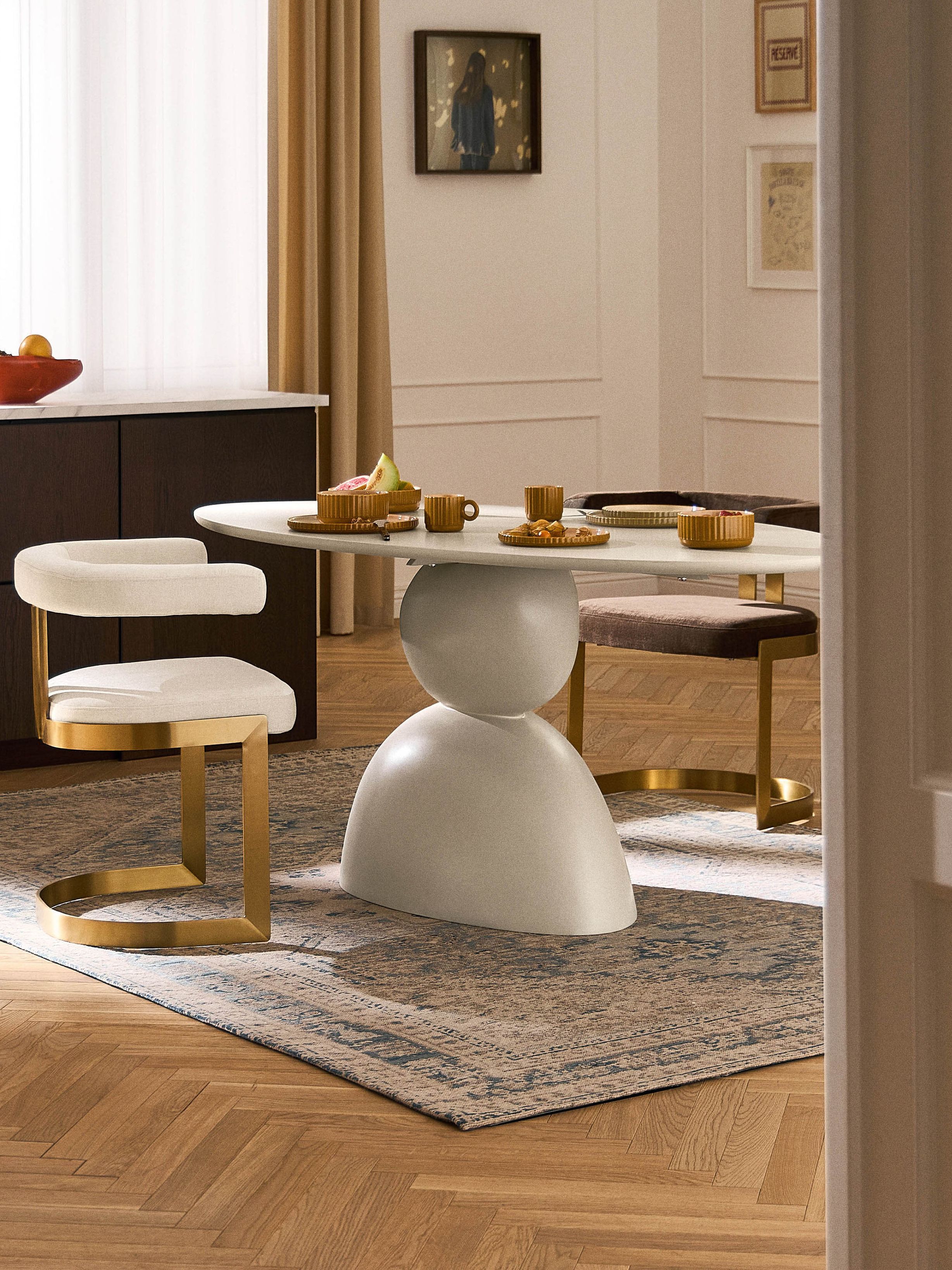 Oval Dining Table Sahra With Organic Design, 180 X 90 Cm
