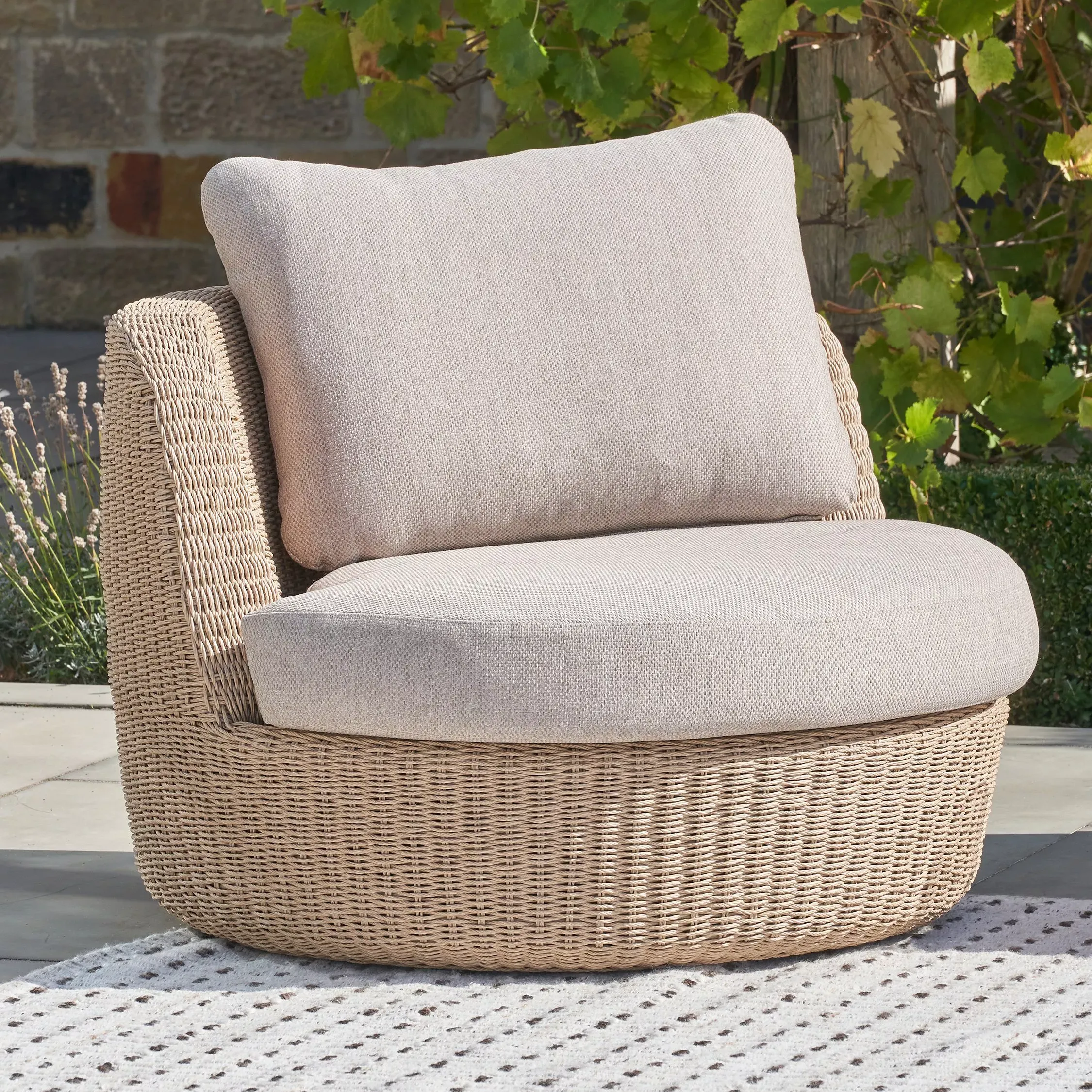Pacific Kampala Wicker Garden Lounge Chair, Natural