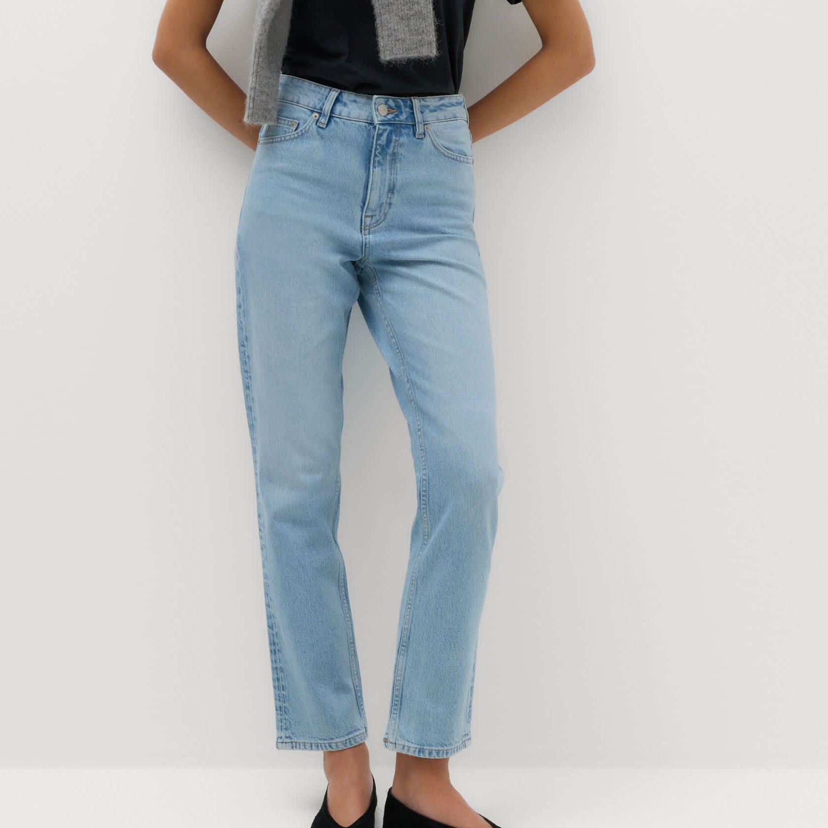 Mid Rise Straight Leg Ankle Length Jeans