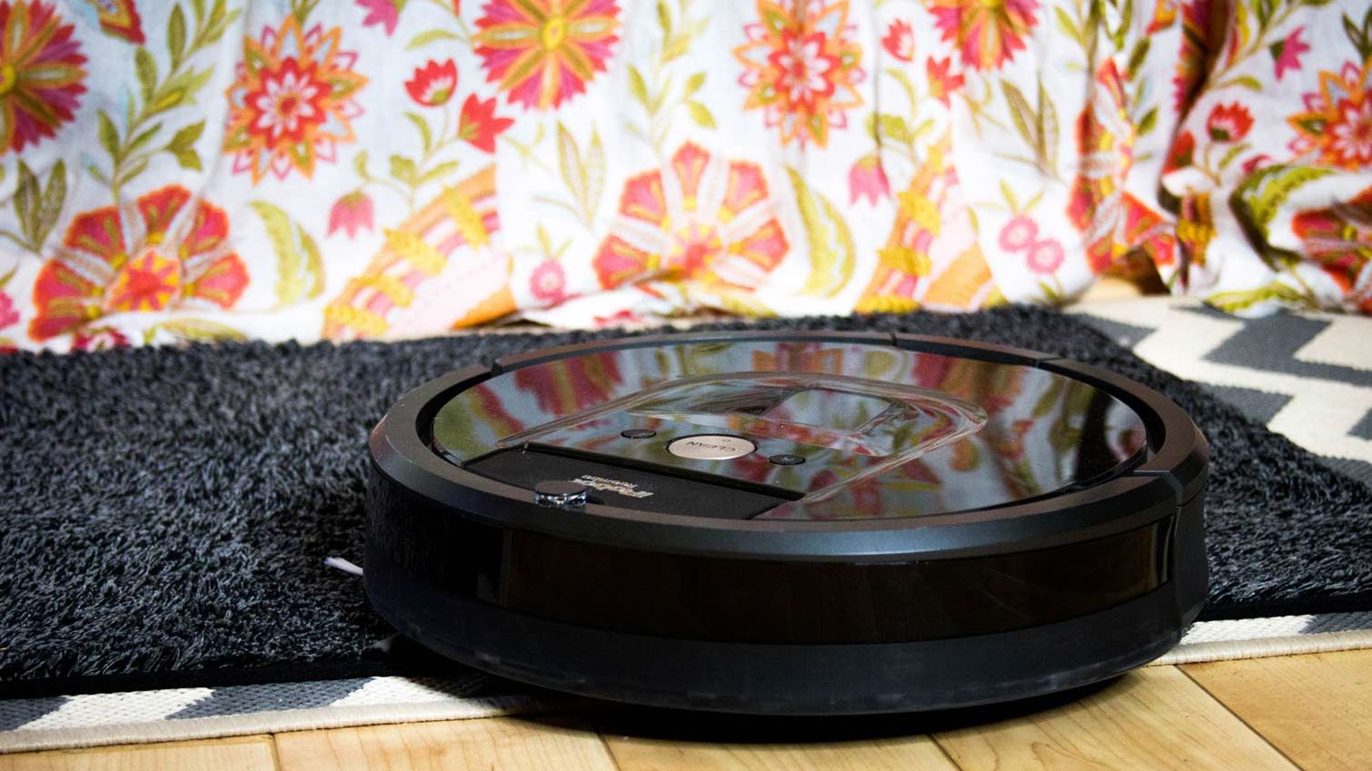 iRobot Roomba 980 Review: This Expensive Robot Vacuum Sucks
