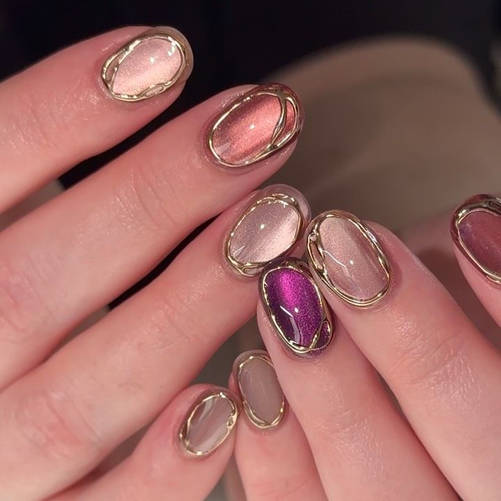 purple manicure