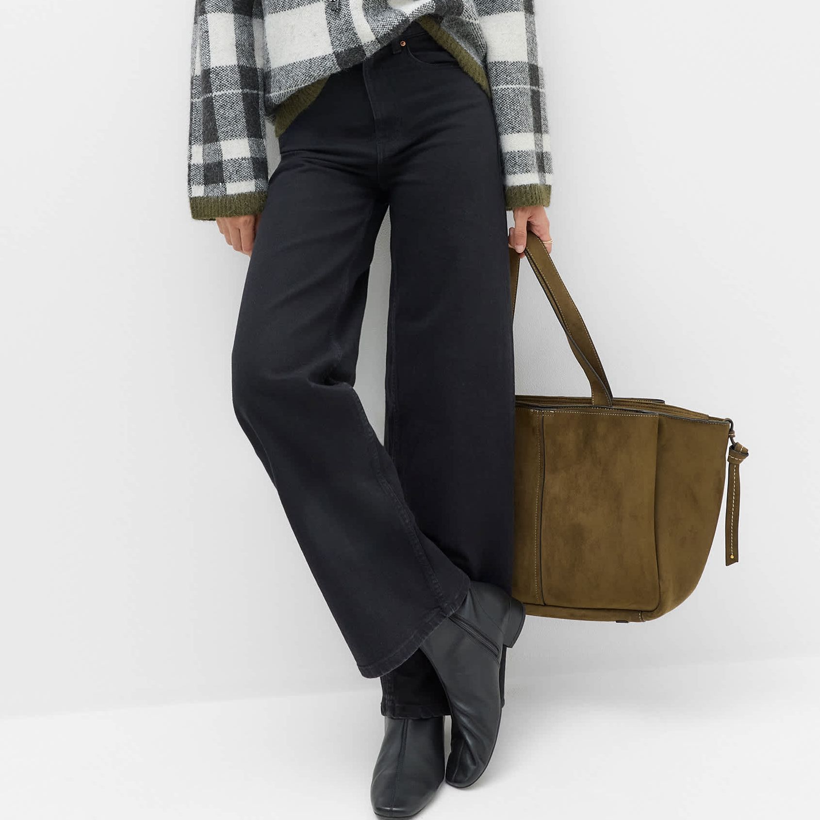 The Wide-Leg Jeans