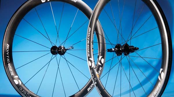 700c Bontrager Aura 5 Front Wheel Clincher Aluminum Carbon