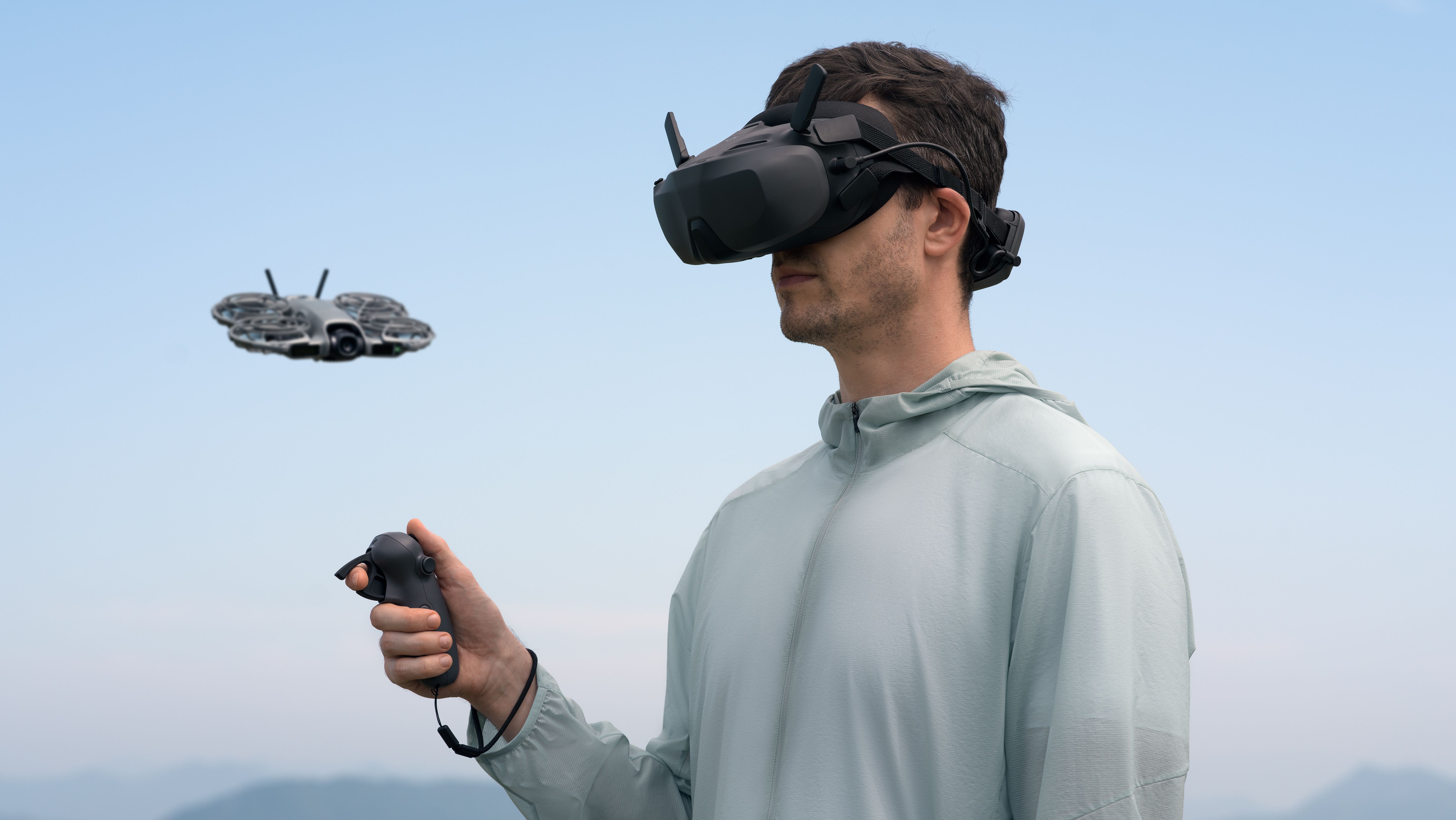 DJI Neo 2 with FPV controller